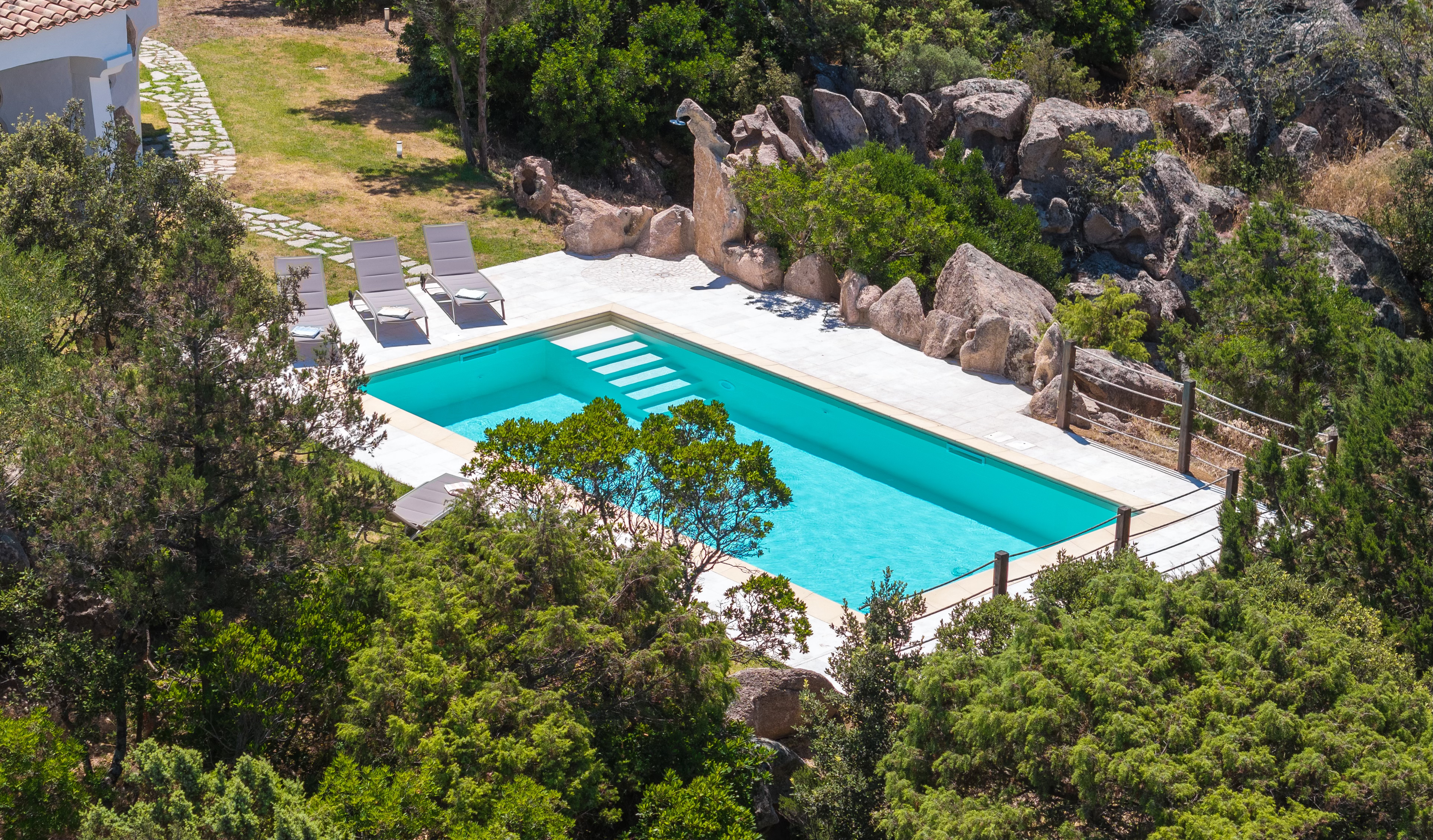 Villa Medula | Privatsphäre und Schönheit zwischen Granit und mediterraner Macchia
