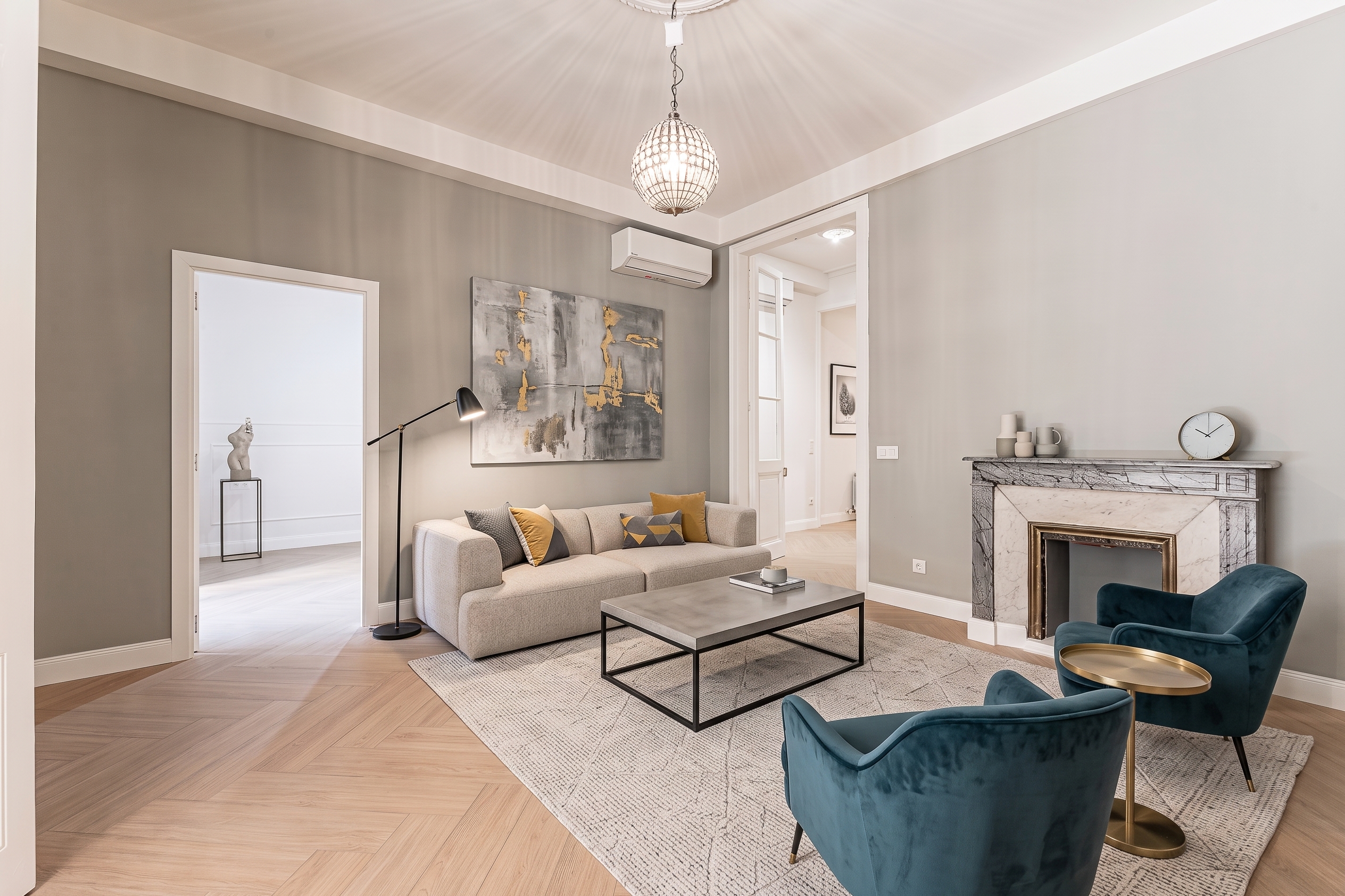 Elegant renovated residence in a finca regia next to Passeig de Gràcia [AI-modified]