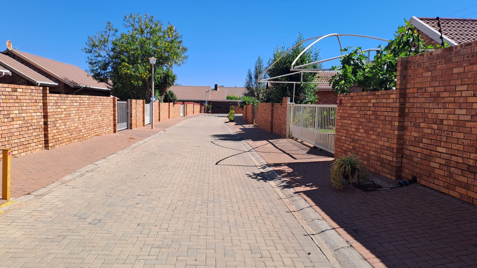 Charming Two-Bedroom Simplex with Private Garden
