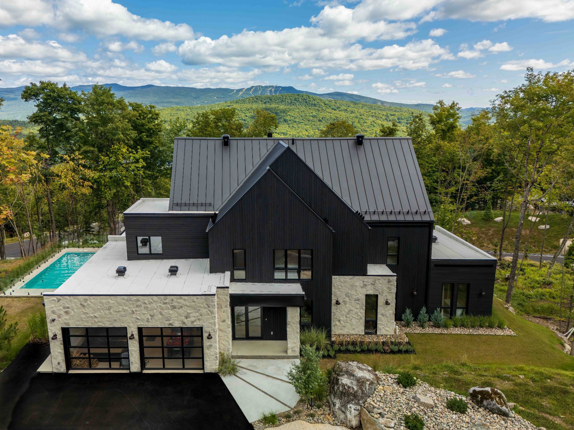Magazine-worthy design, high-end finishes & majestic windows