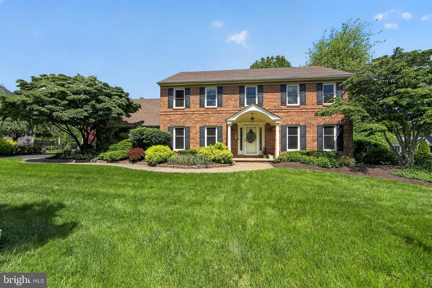 Outstanding Oxford Colonial