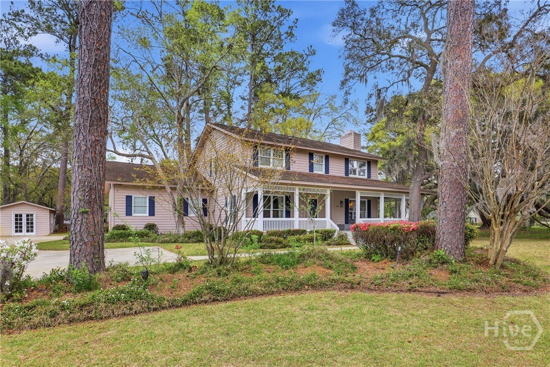 Classic Lowcountry Home in Majestic Oaks