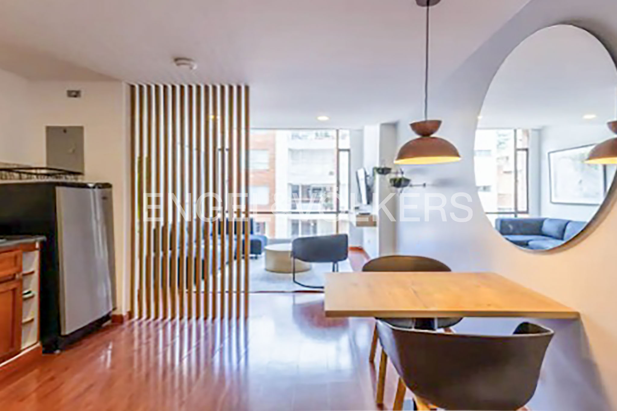 Moderno apartamento amoblado Duplex para arriendo en Chico reservado