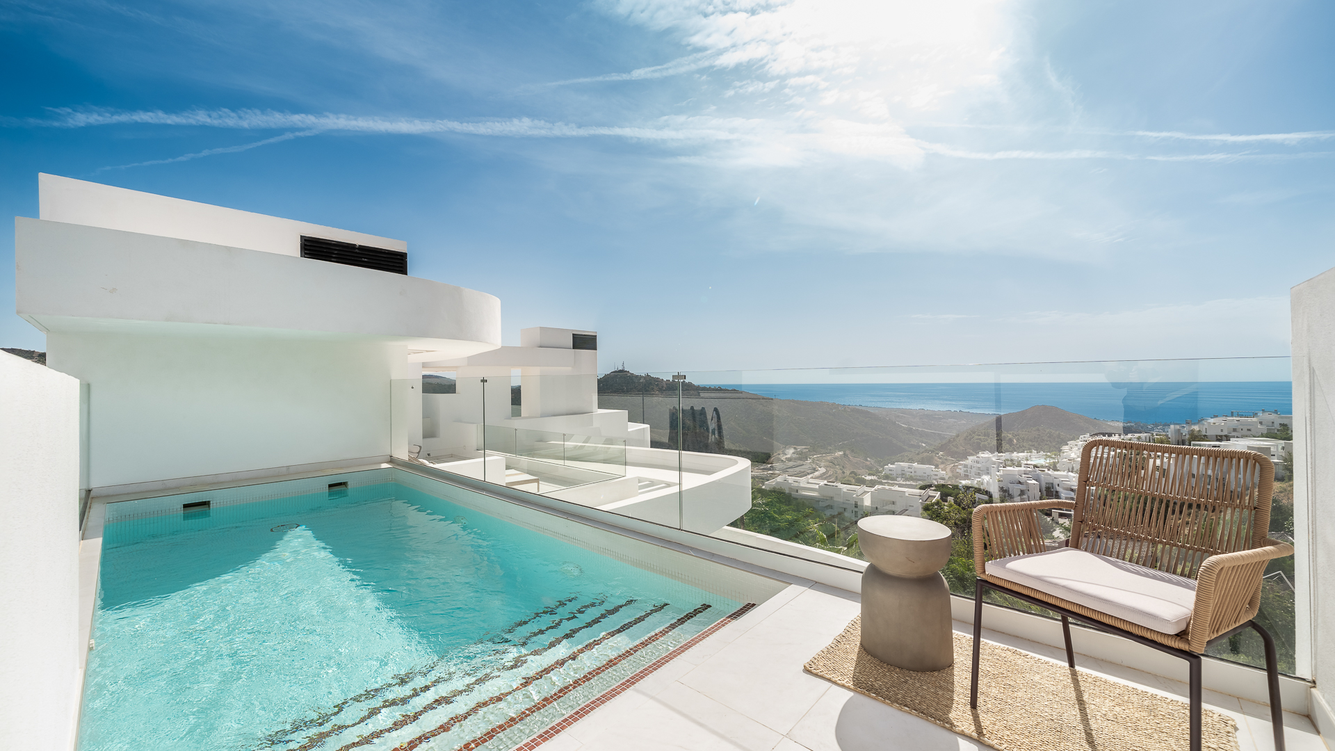 Elegant Palo Alto Duplex Penthouse with Panoramic Views