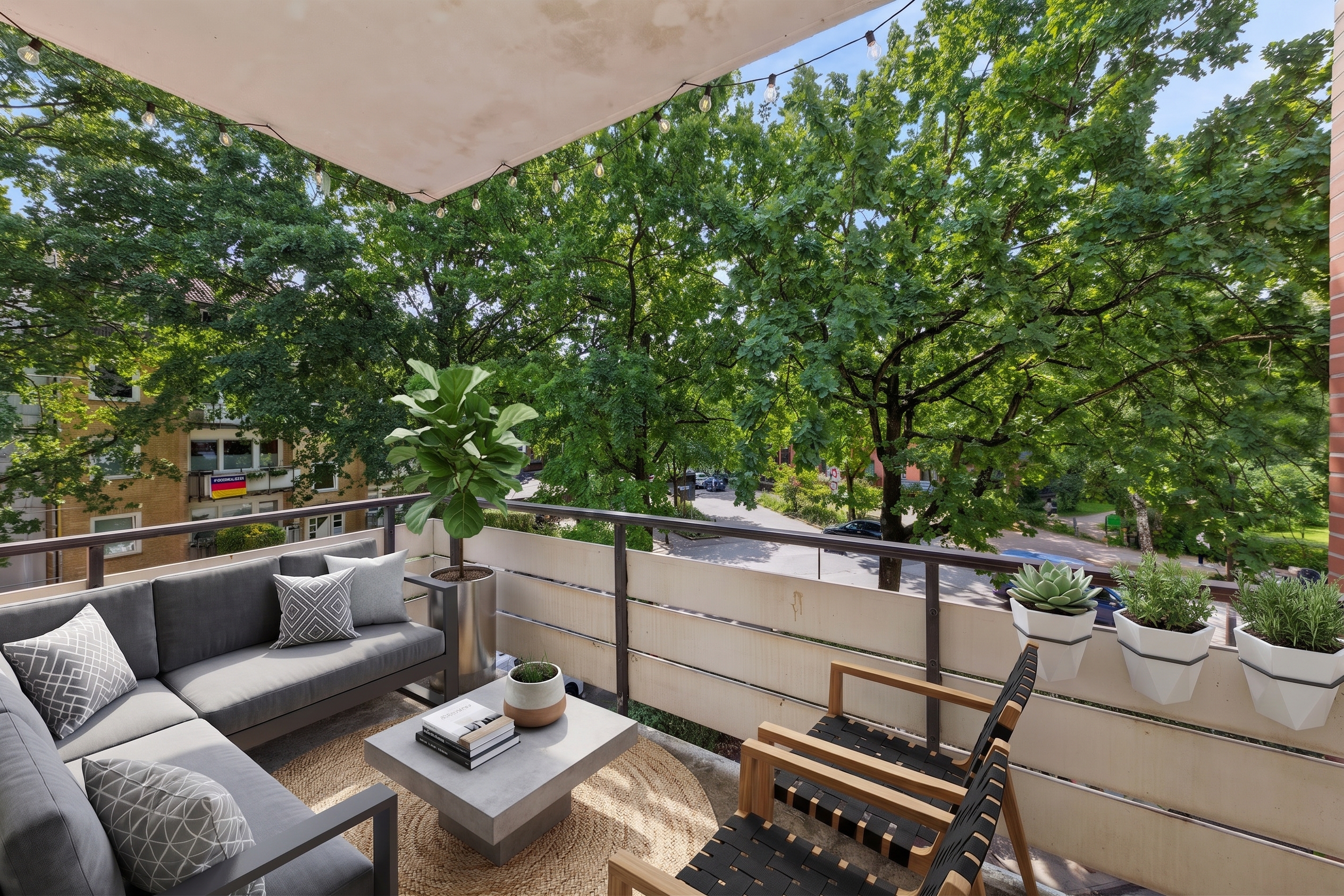 Sonnige 2-Zimmer-Wohnung mit Südbalkon & Tiefgarage in Lokstedt