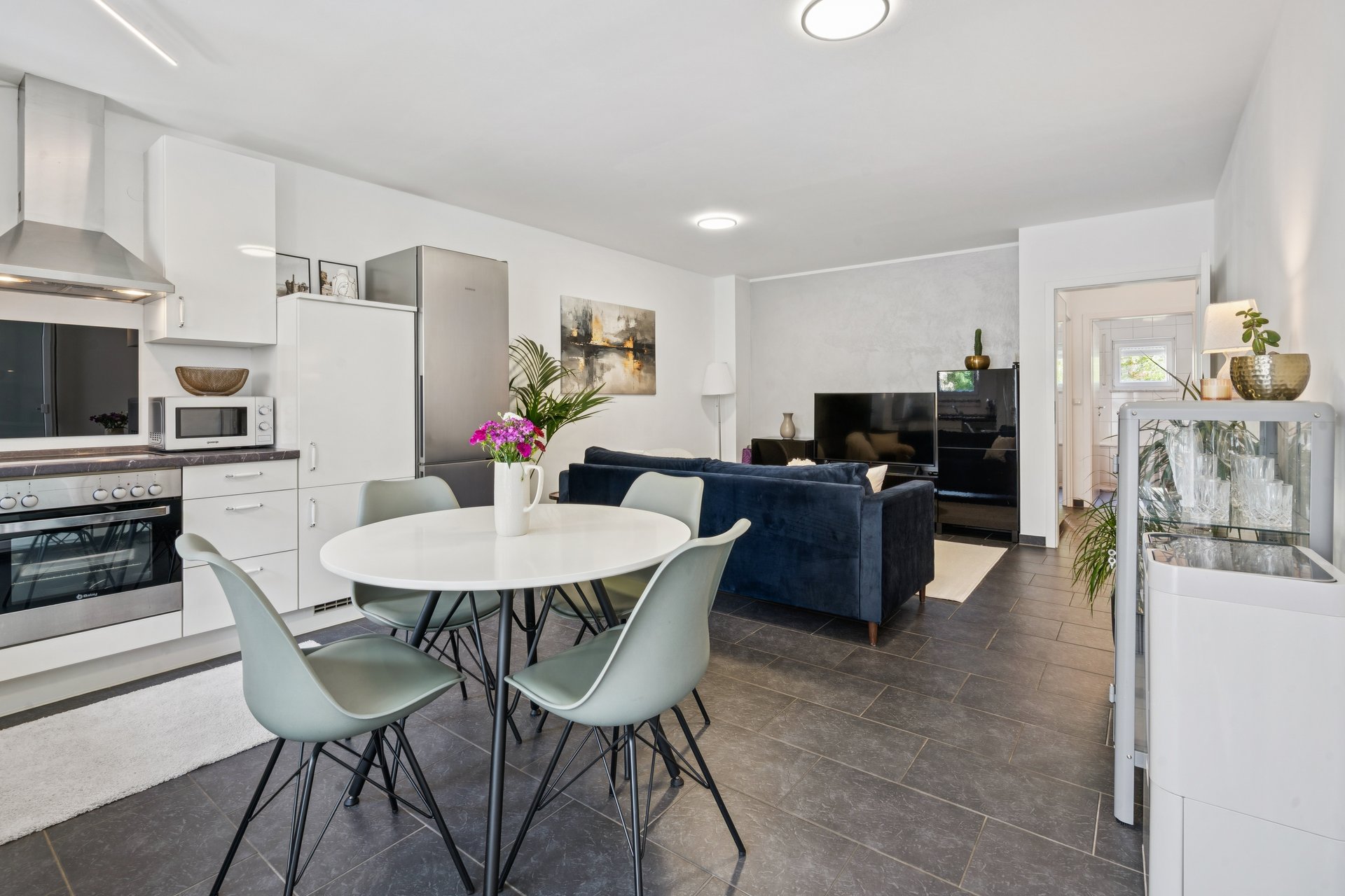 Central city apartment right by Theresienwiese