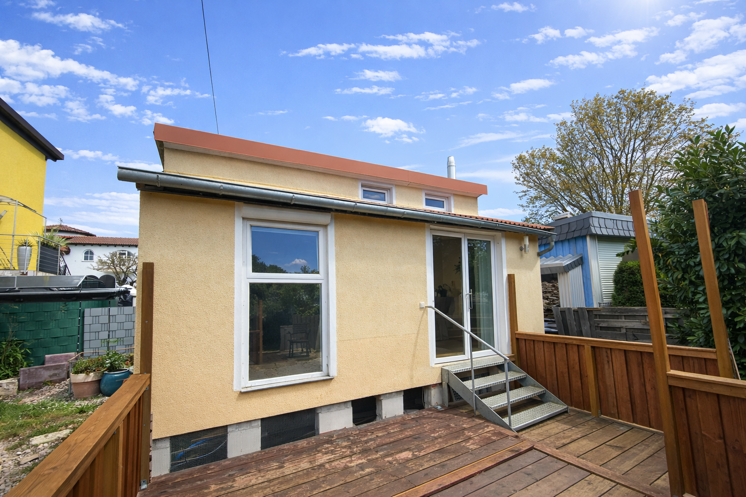 Wohnen, wo andere Urlaub machen - Charmantes Wochenendhaus im Naherholungsgebiet Eicher See