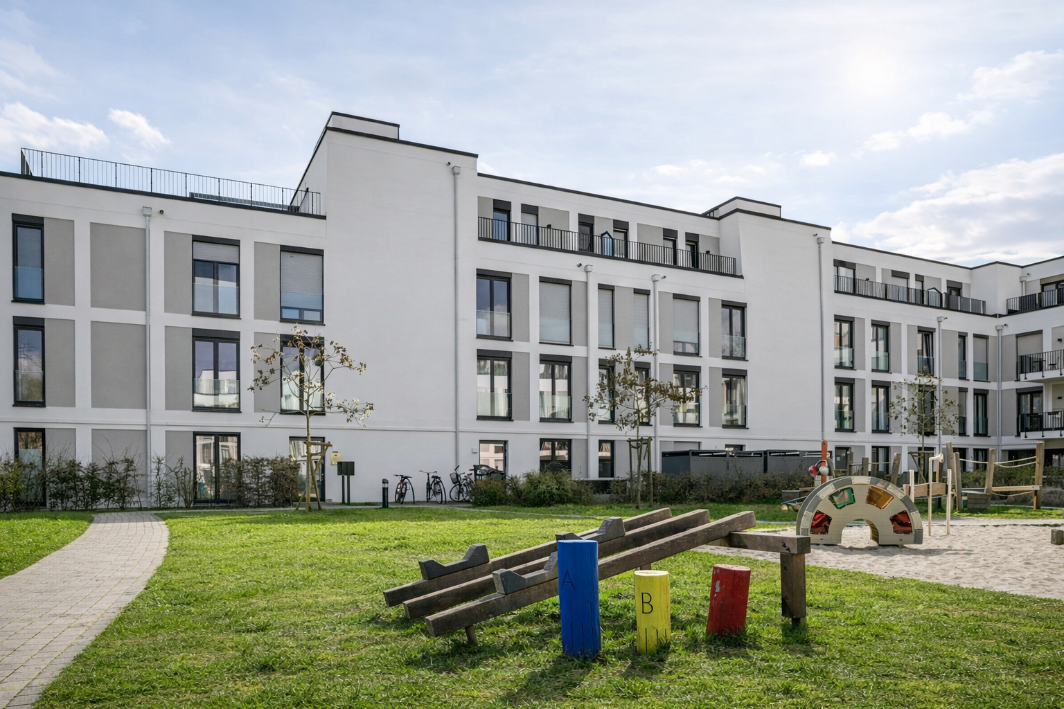 Helle Erdgeschosswohnung mit Garten in den Lankwitzer Hofgärten