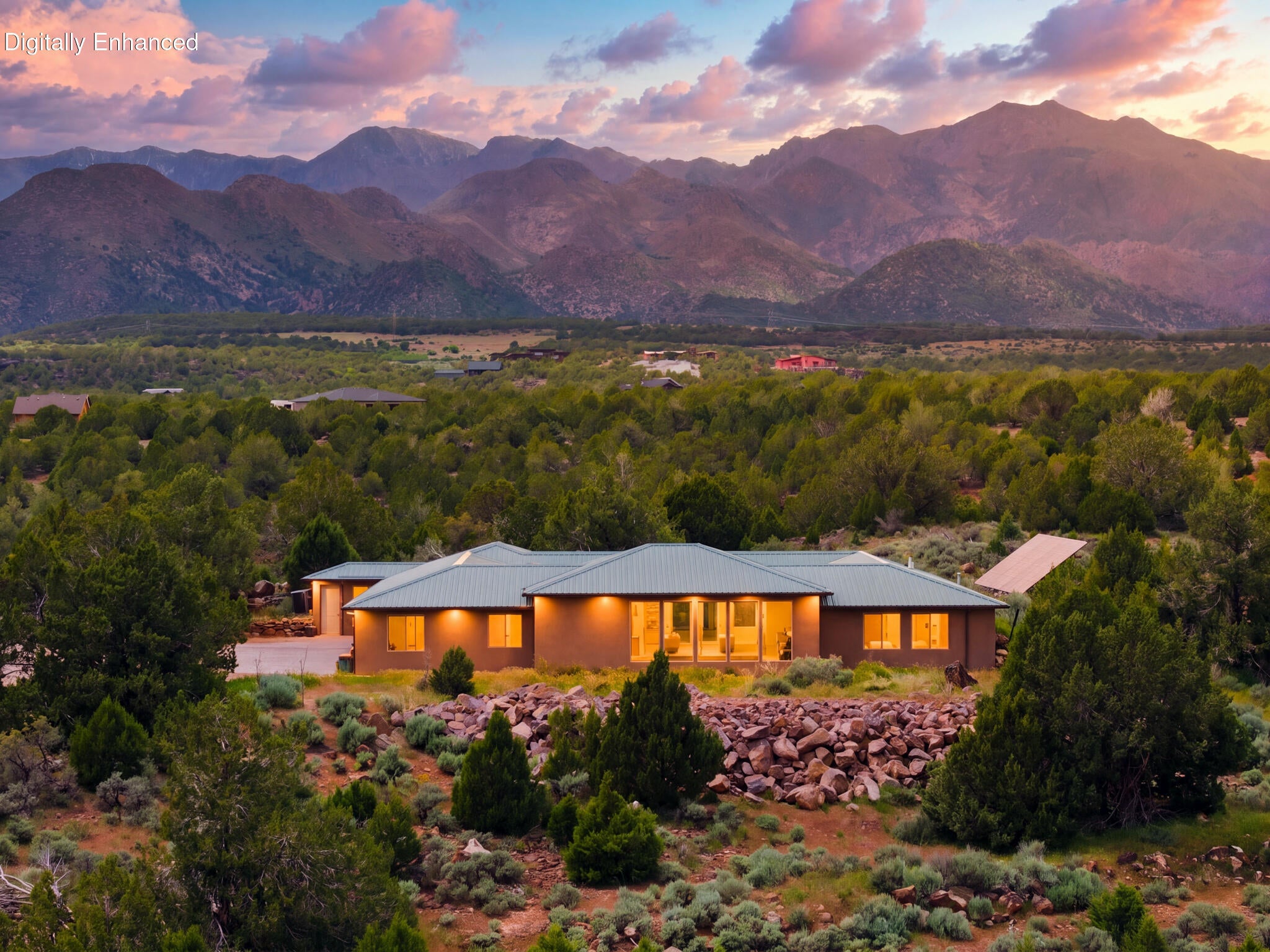 Five Acres of Mountain-Framed Stillness