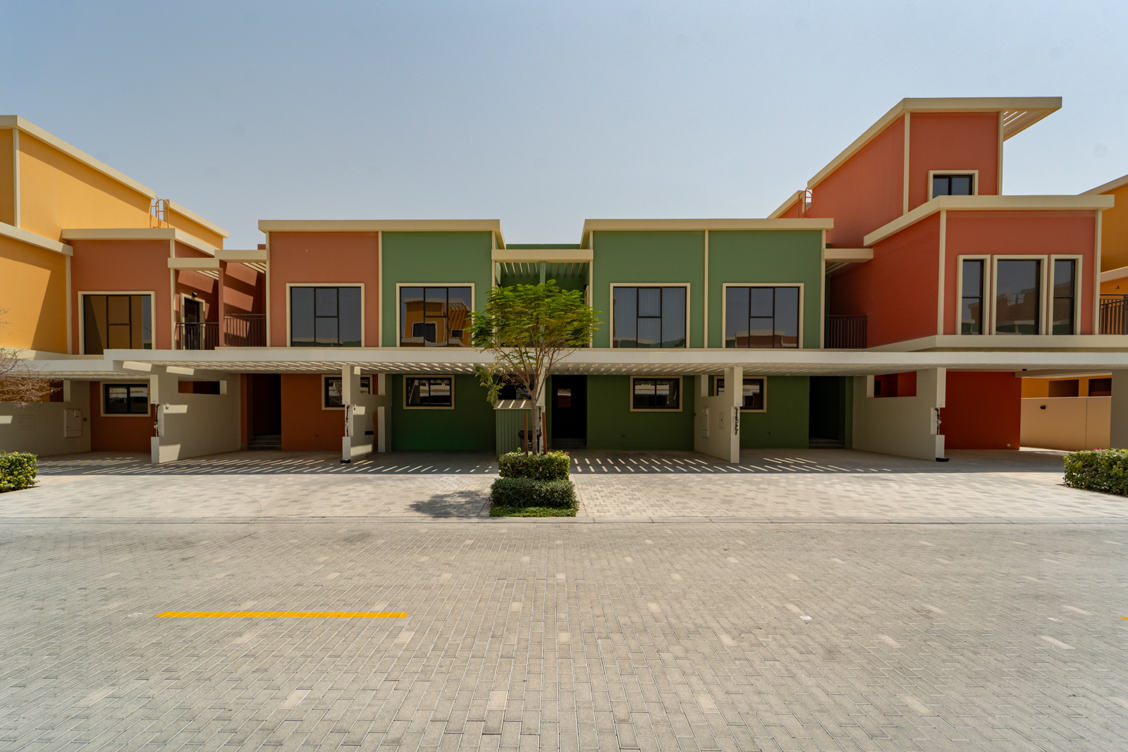 Close to lagoon | Available now | Family community