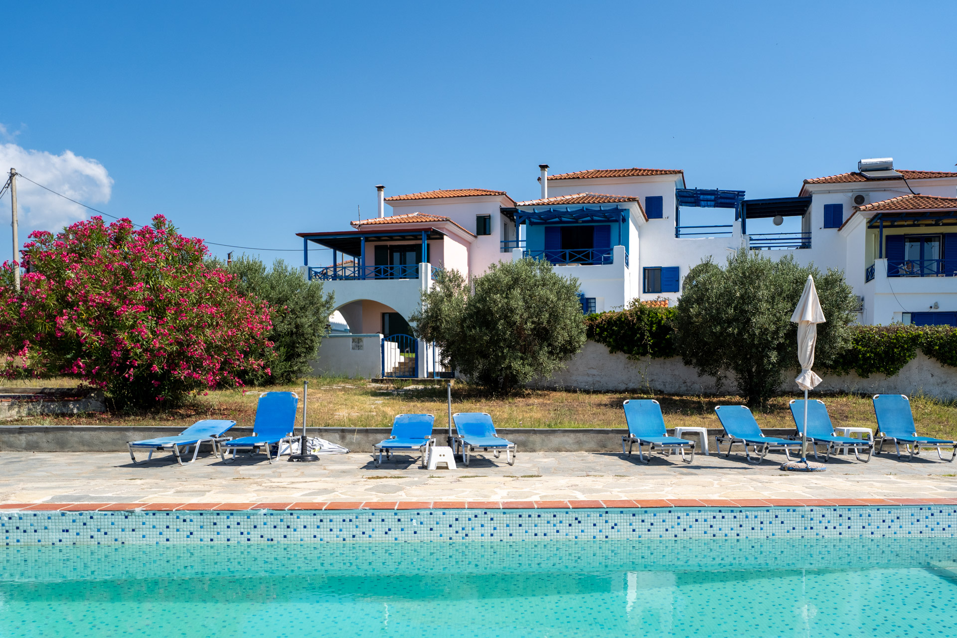 Maisonette 105 qm mit privatem Garten und Pool, Nikiti Chalkidiki
