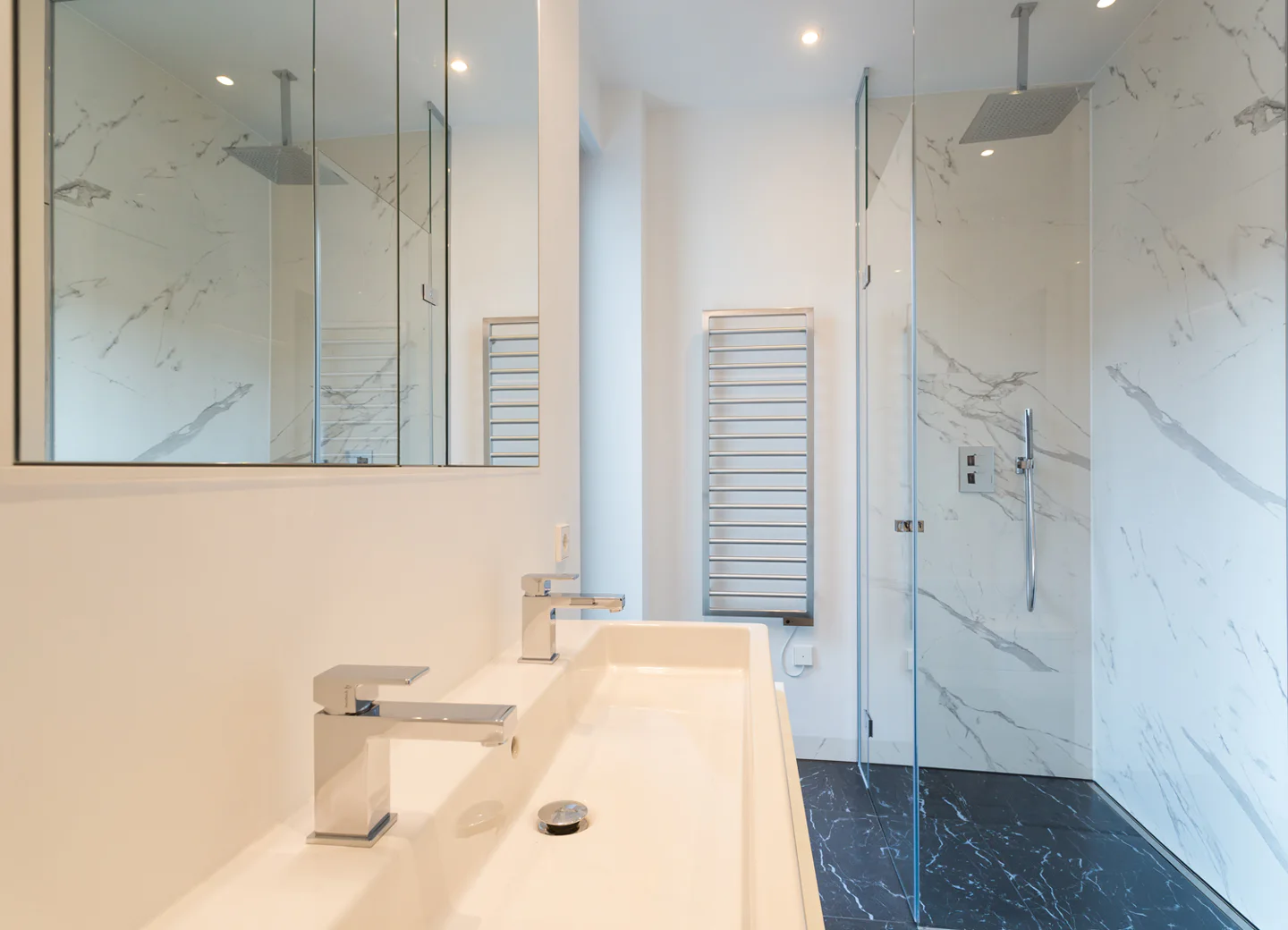 Exklusive, modern und hochwertig ausgestattete Wohnung direkt am Main - Foto 5