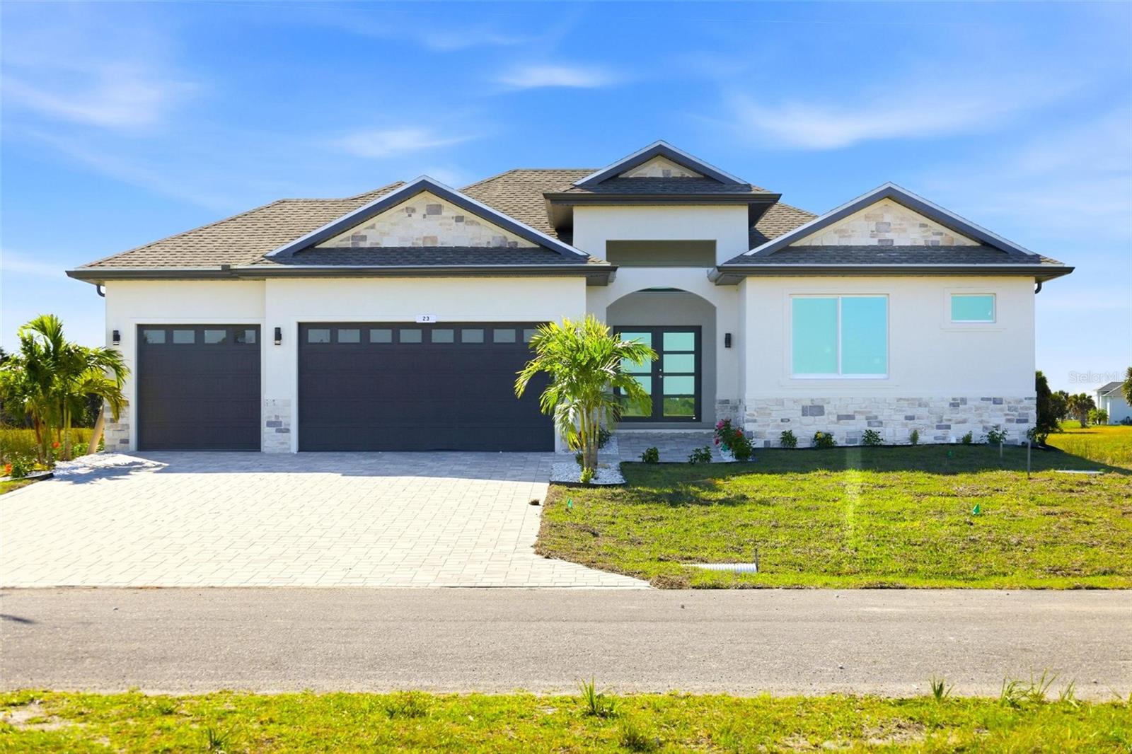 New construction 4BR home water view spacious design