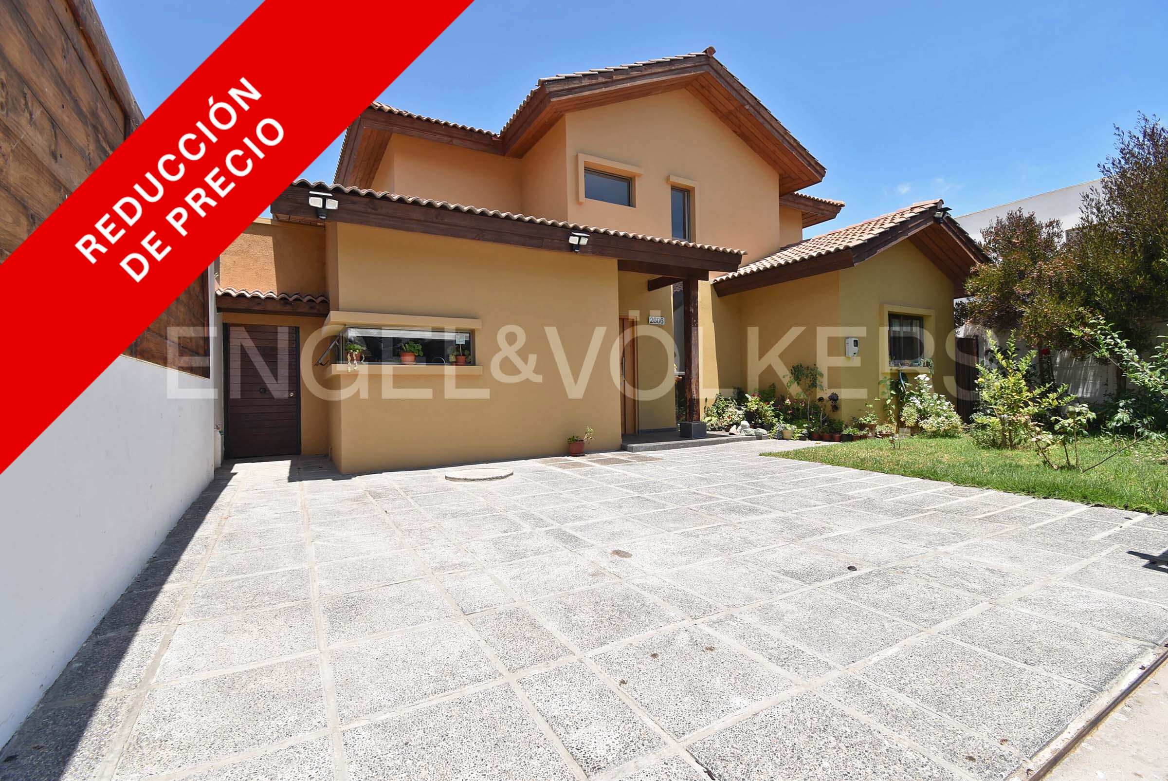 Se vende casa en La Reserva Cerro Grande