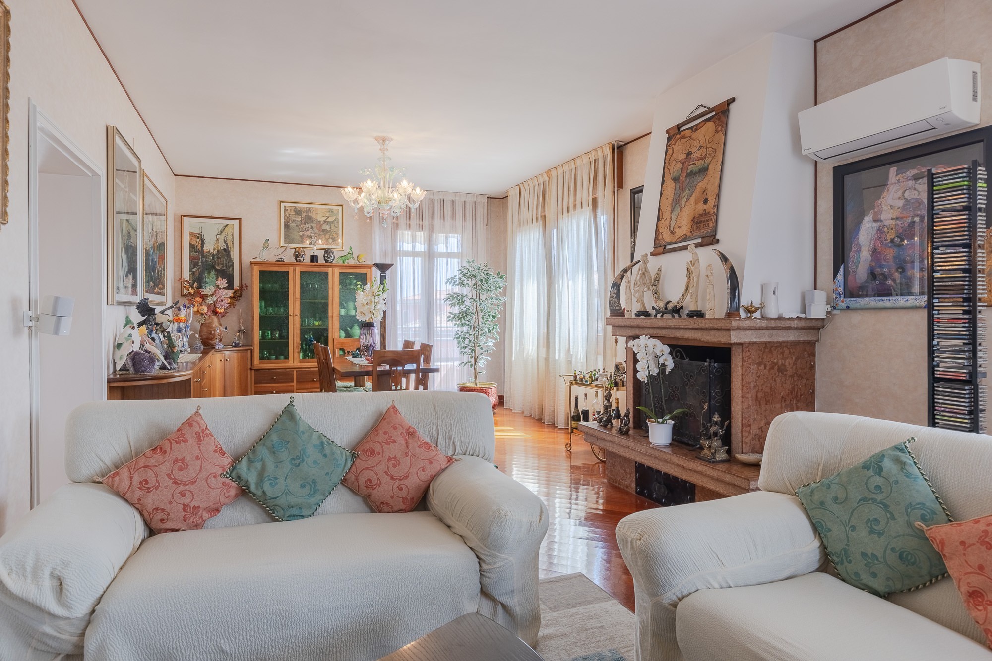 Elegant flat with a terrace