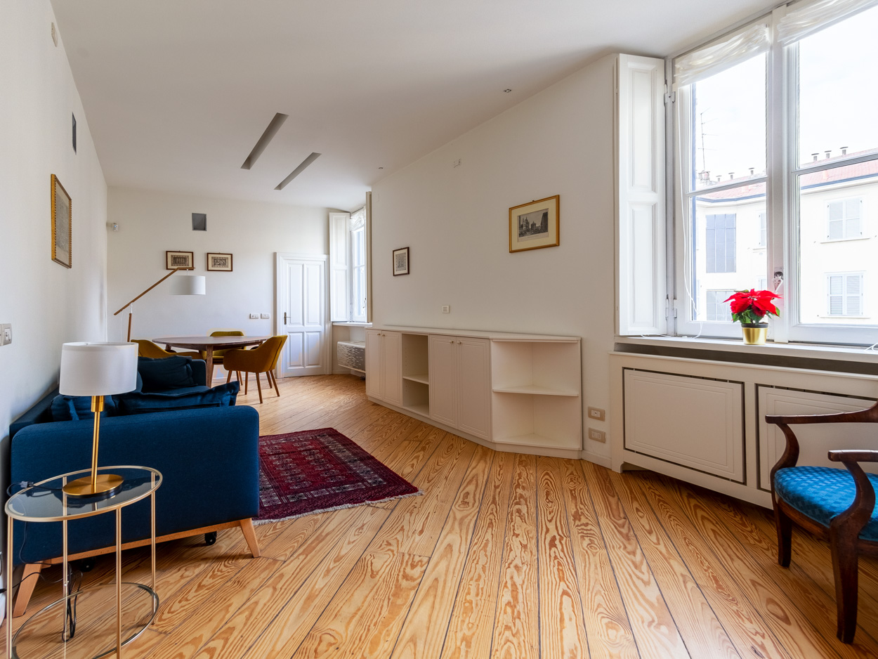 Charming two-room apartment in Porta Venezia