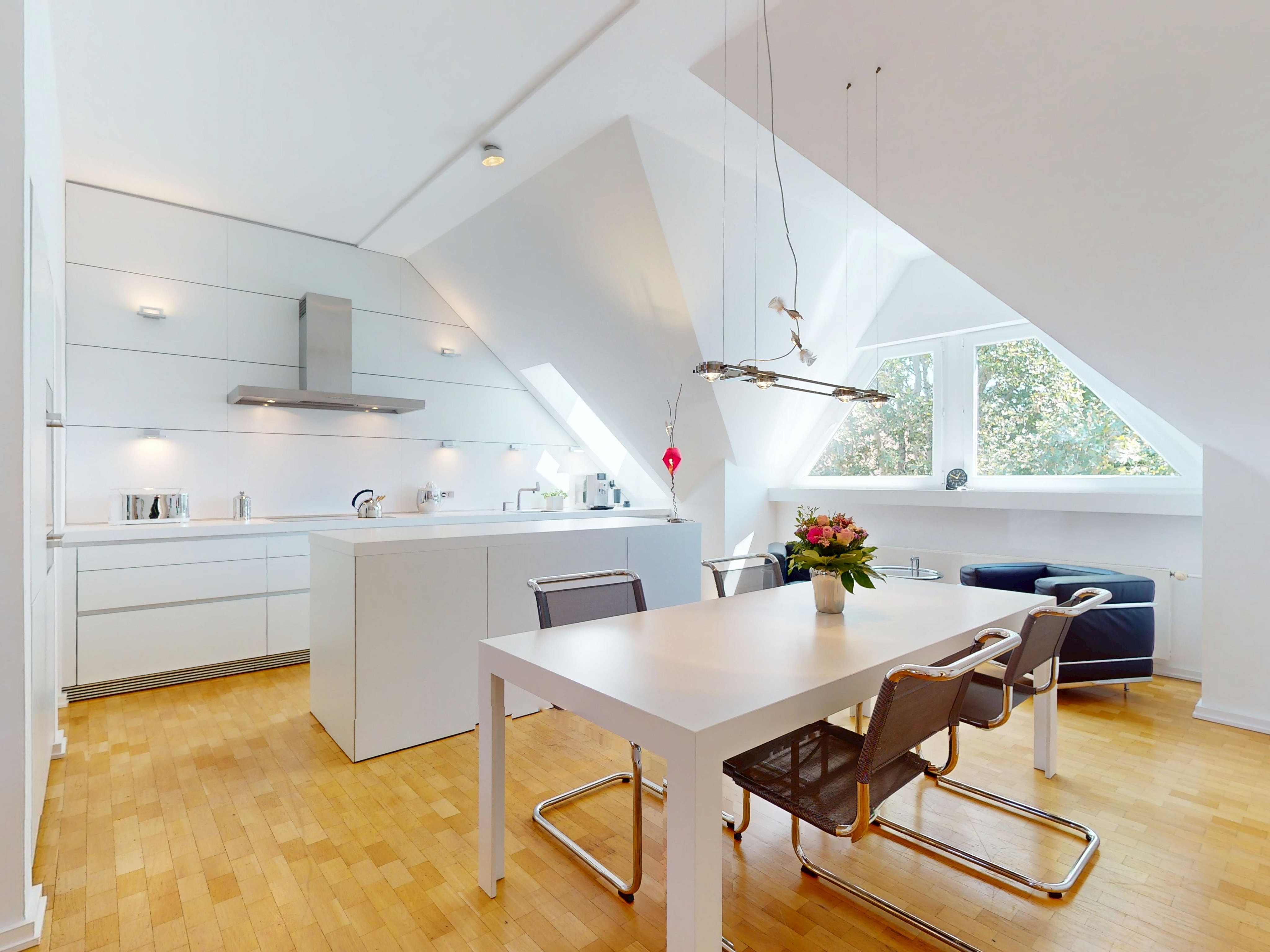 Exklusive Maisonette‑Wohnung mit 3 Schlafzimmern, 2 Bädern, Kamin, Terrasse im Herzen der Moerser Altstadt