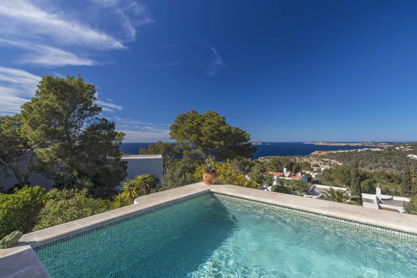 Brand new renovated villa with stunning sea views
