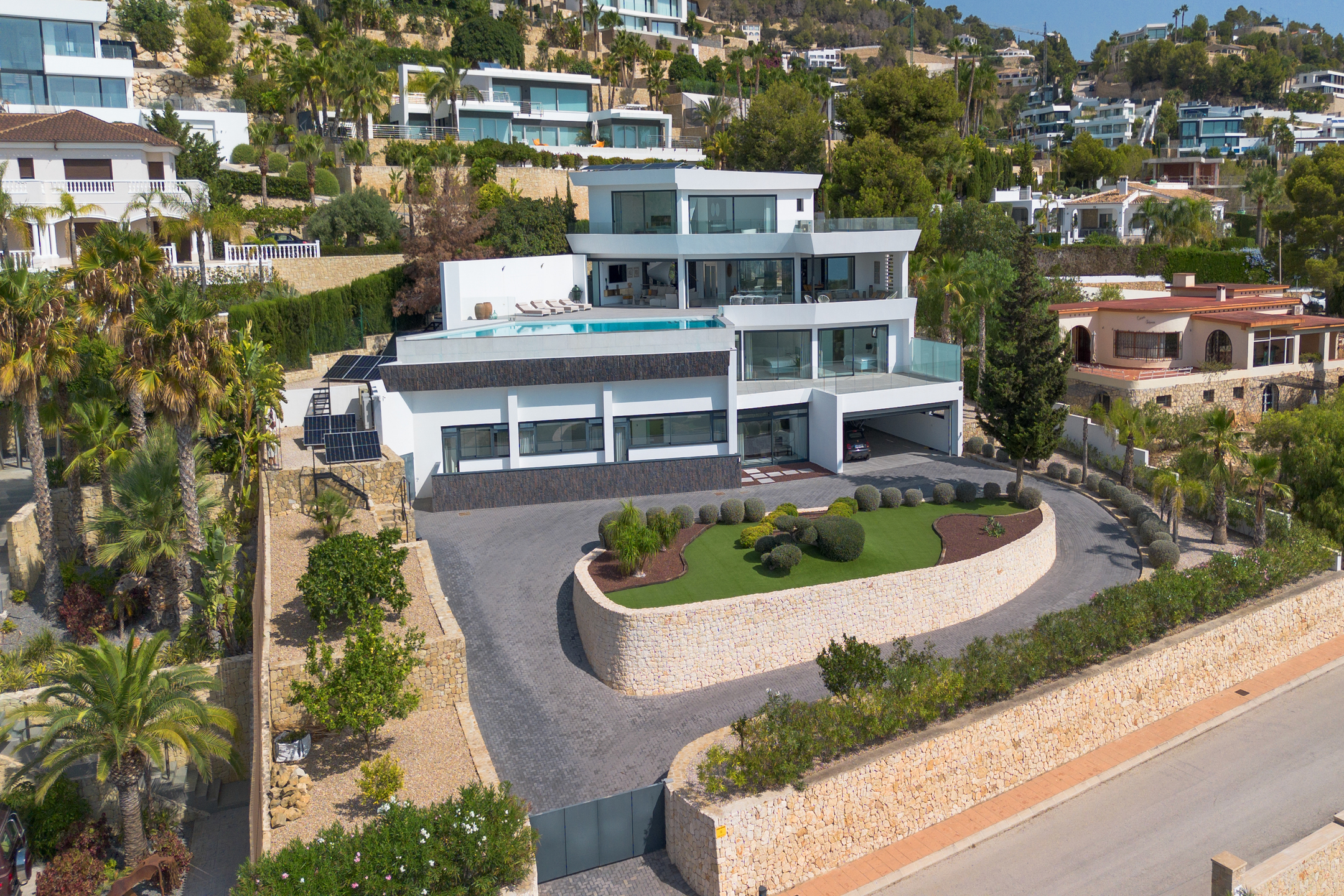 A Masterpiece of Modern Luxury with 240º Sea Views