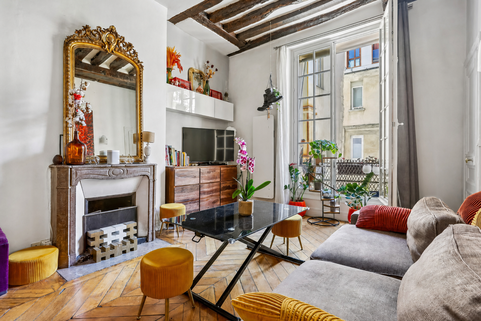 Paris 4th - Saint-Gervais - Magnificent 2-room apartment