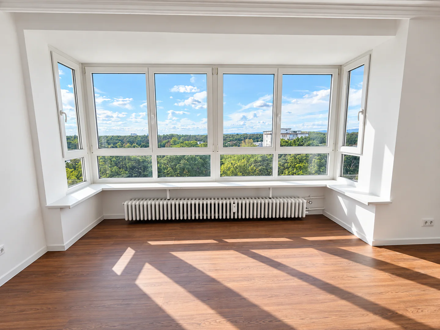 Großzügige 5-Zimmer-Penthousewohnung mit einzigartigem Wohnambiente und Balkon - Photo 2