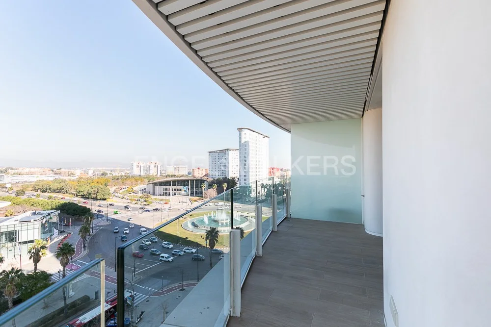 Apartment with stunning views in Torre Ikon