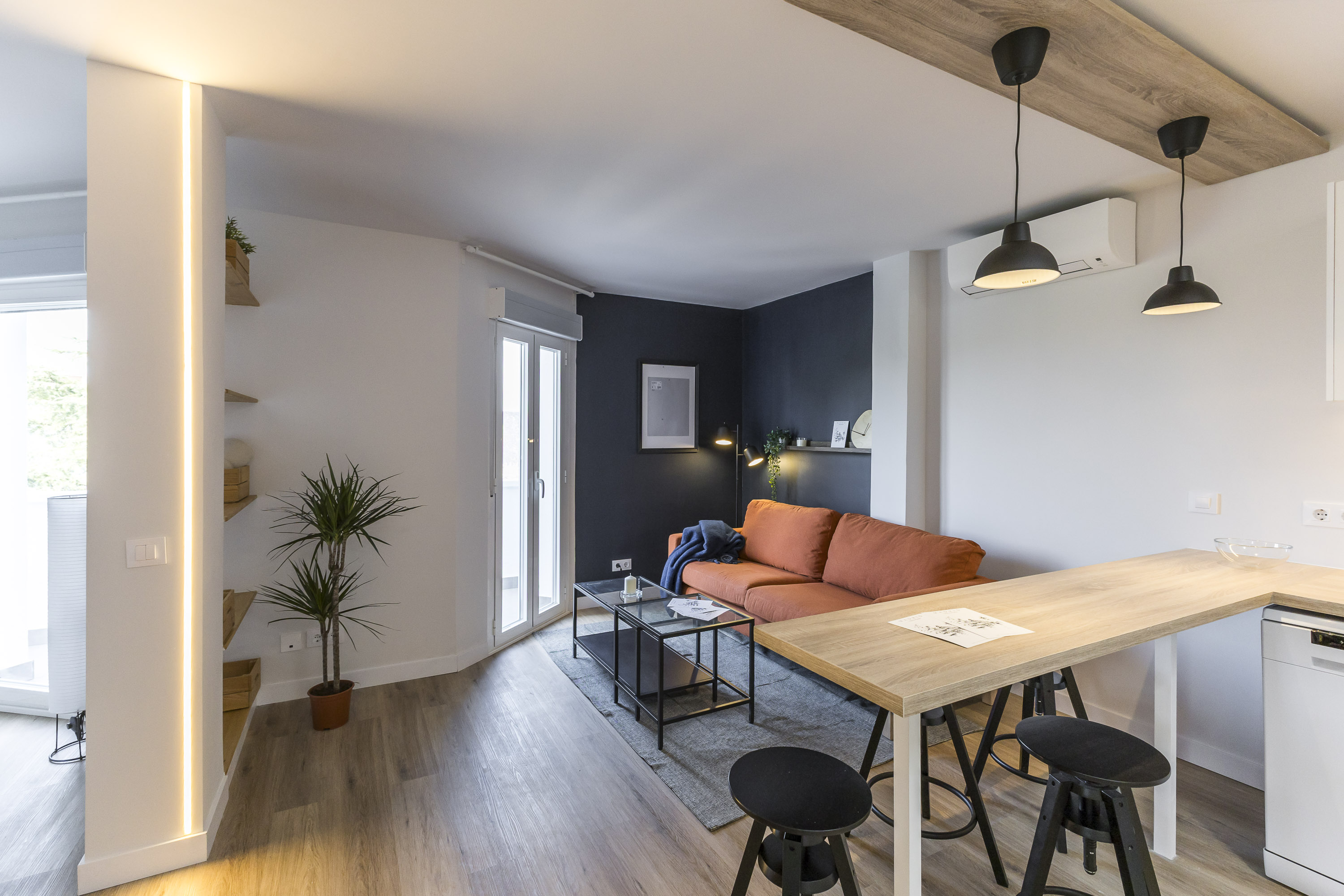 1-BEDROOM PENTHOUSE WITH TERRACE, ABUNDANT LIGHT AND VIEWS IN ARTURO SORIA