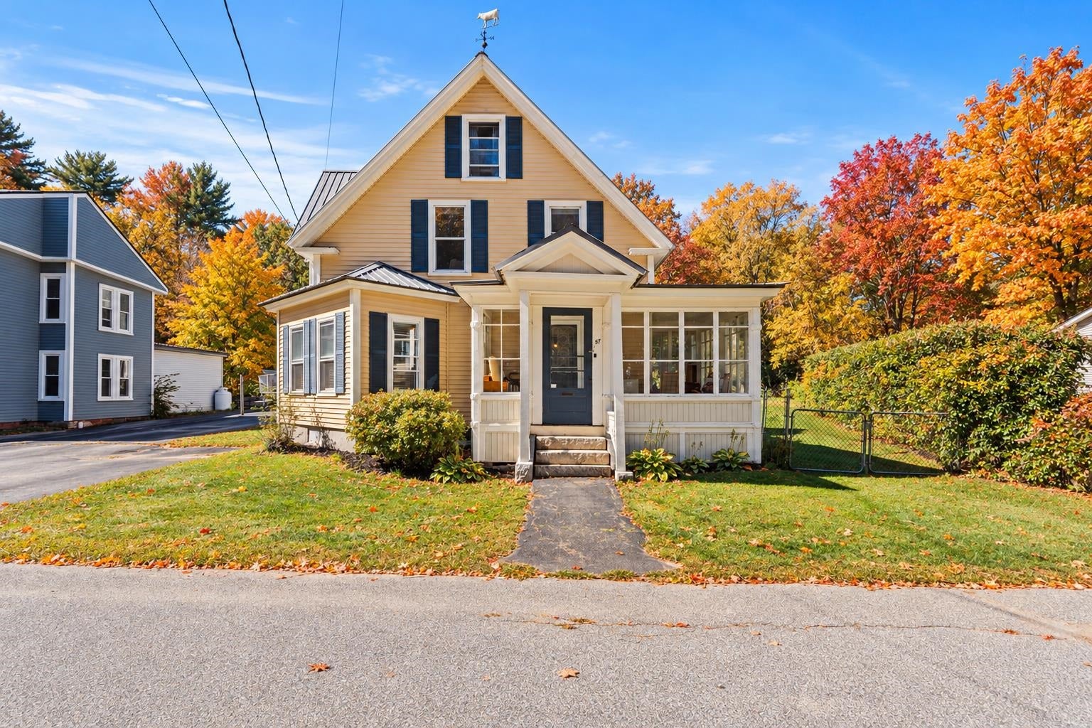New England Charm
