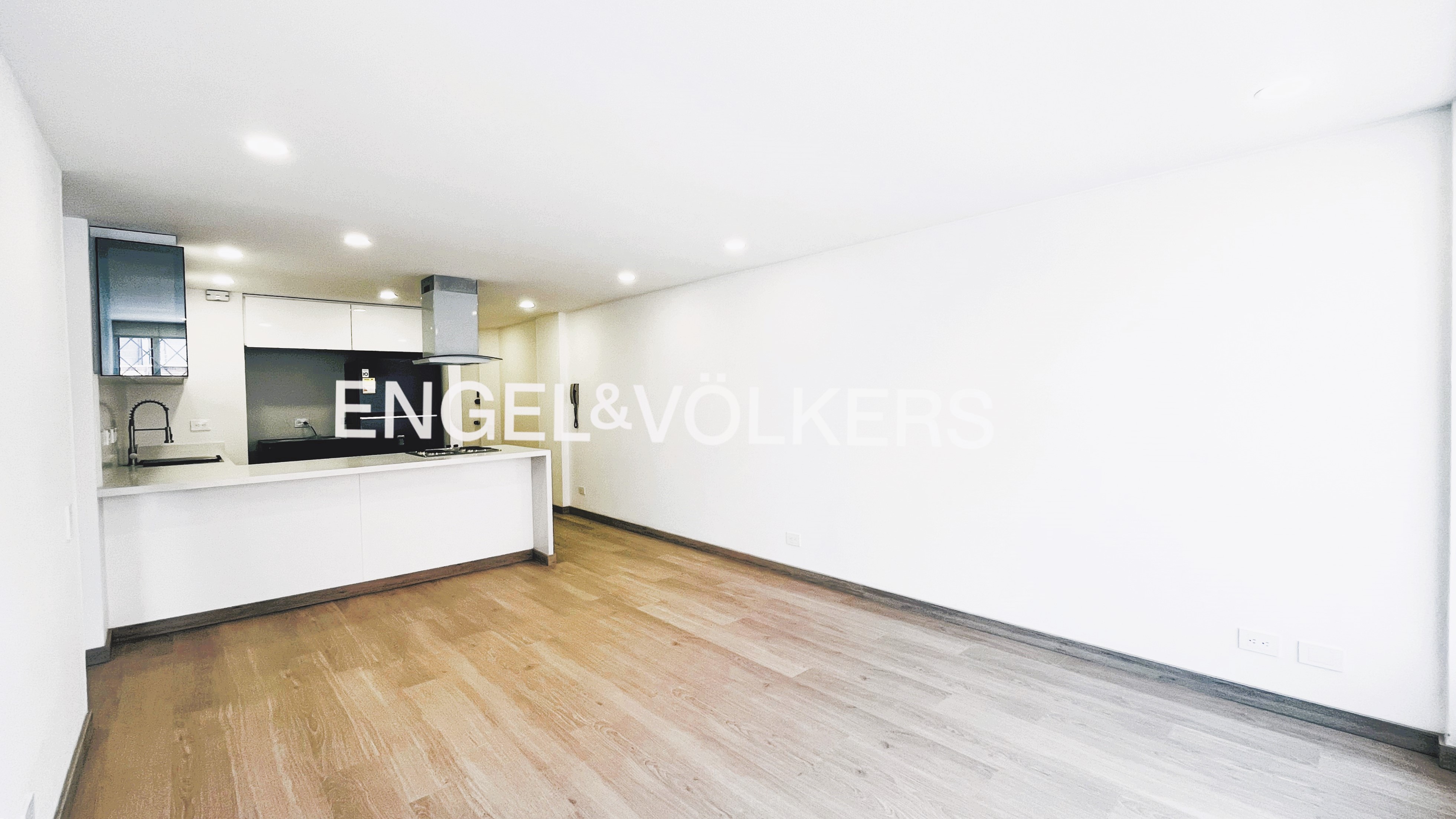 Moderno apartamento para arriendo en Santa Paula