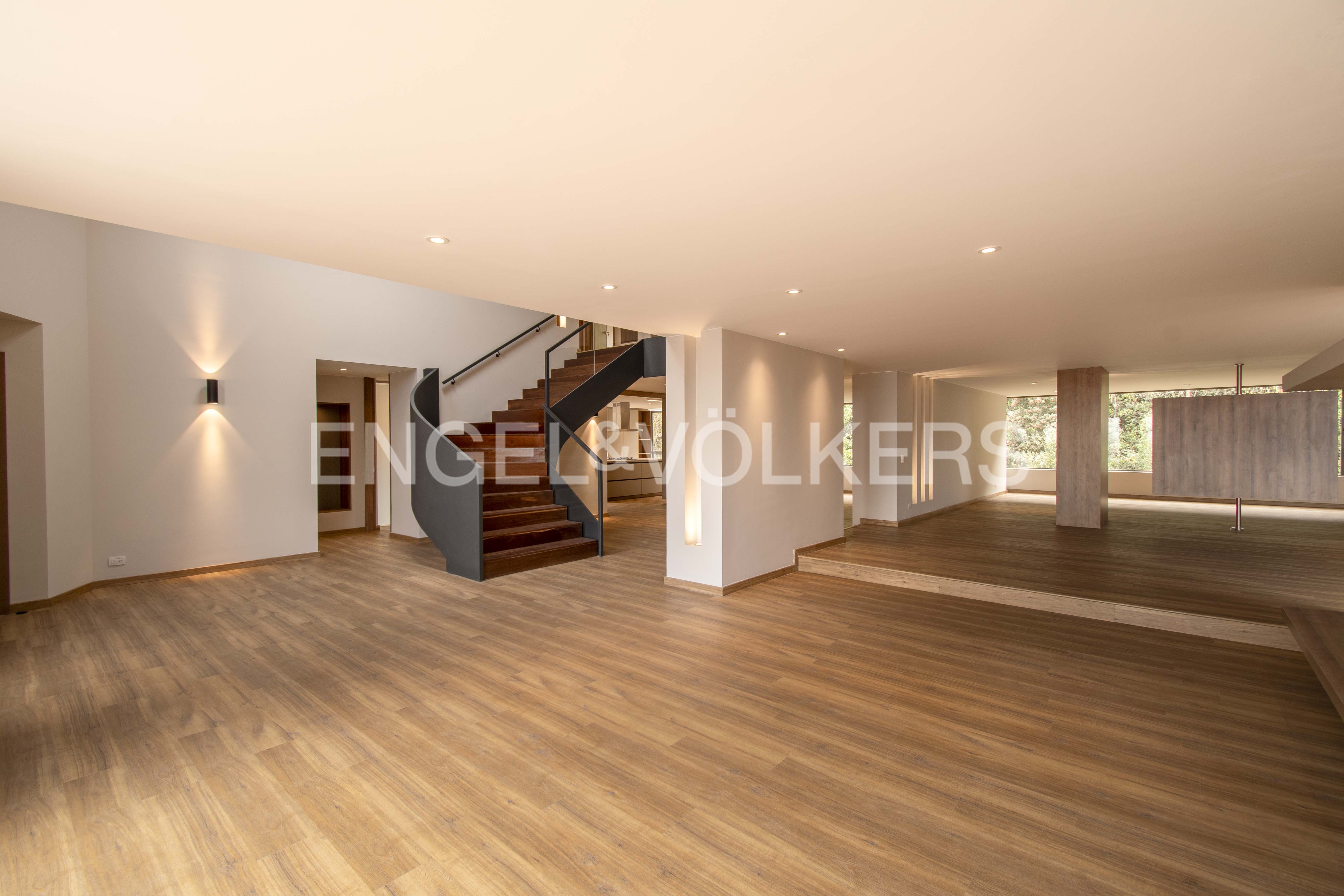 Penthouse con terraza y vista para arriendo en Chicó Alto