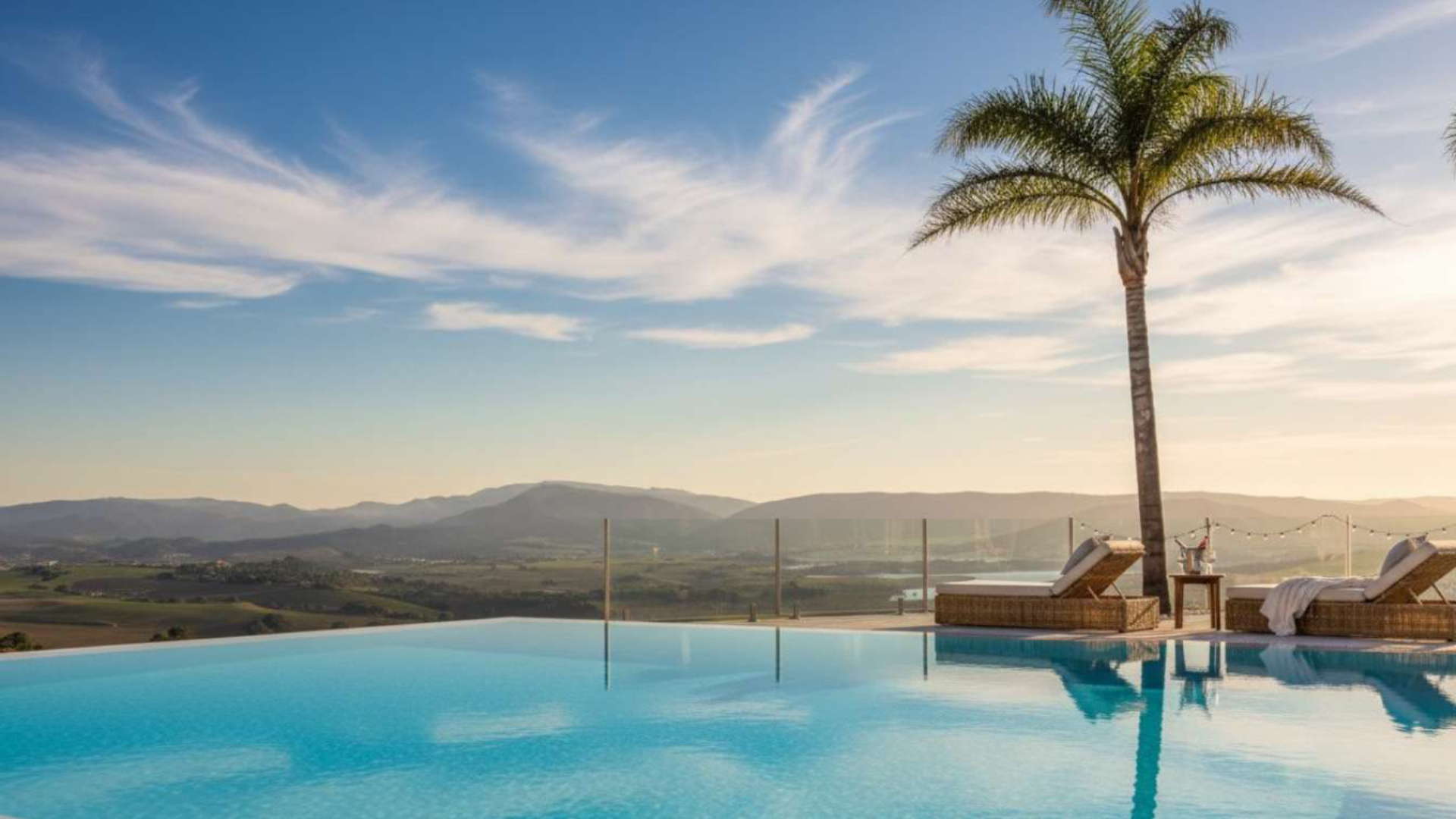 Exclusive luxury estate with vineyard and private winery in the Sierra de Cadiz