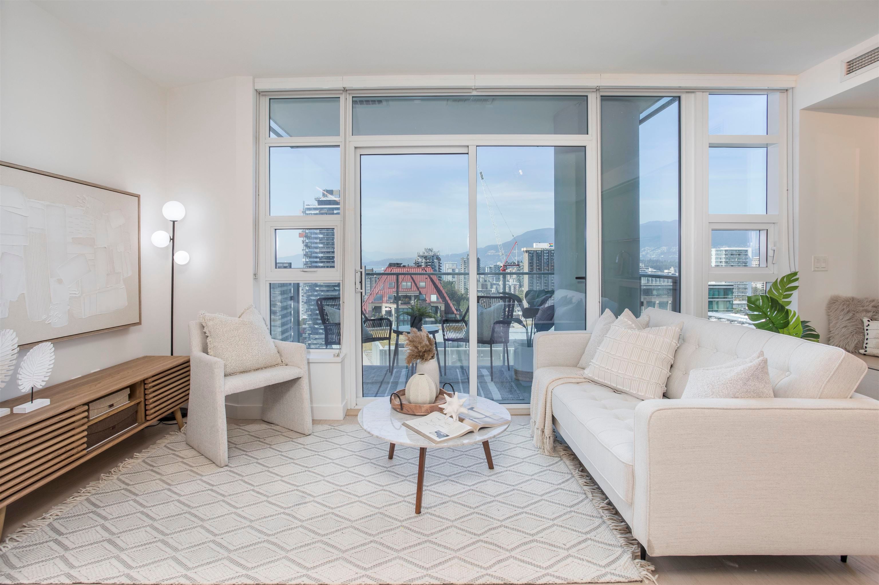 Discover One Burrard Place's Refined Downtown Living