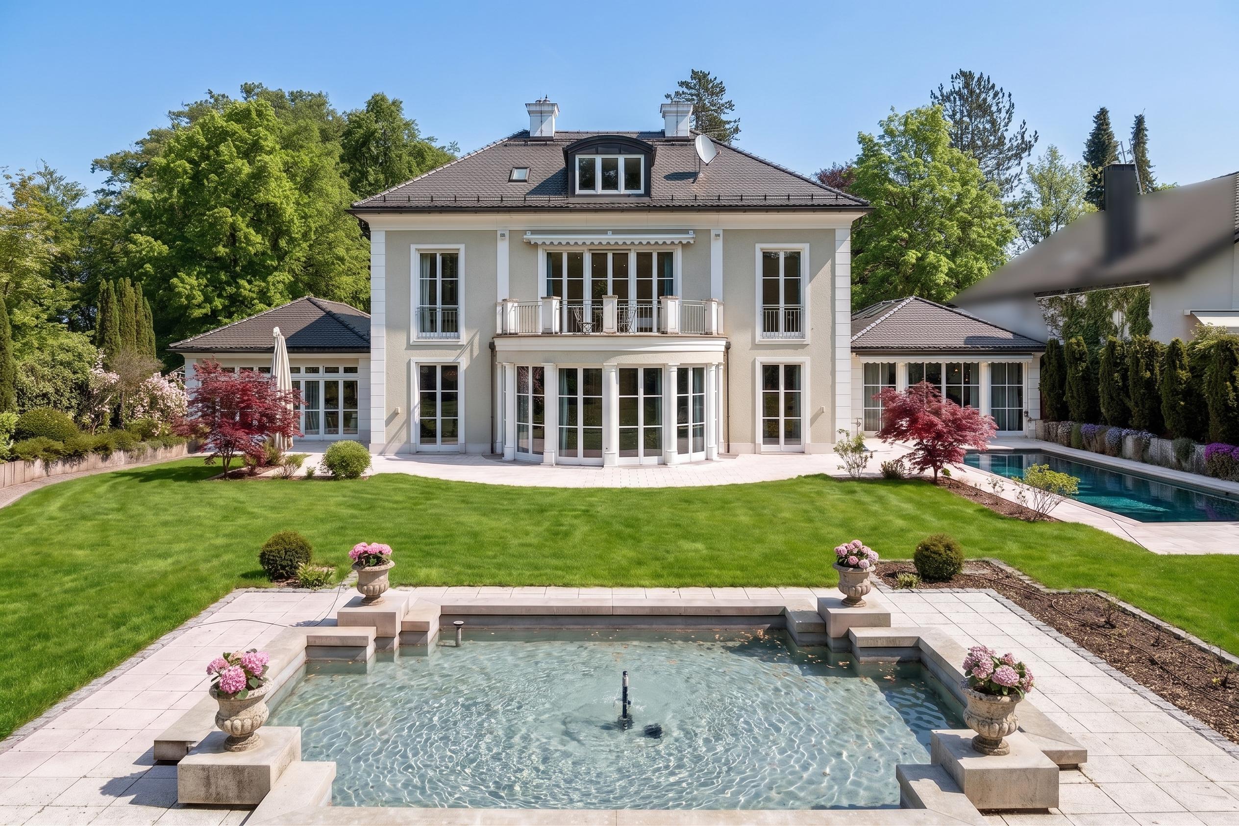 Rare. Classic. Unrivaled. Exclusive villa on the Isar high bank in Gruenwald