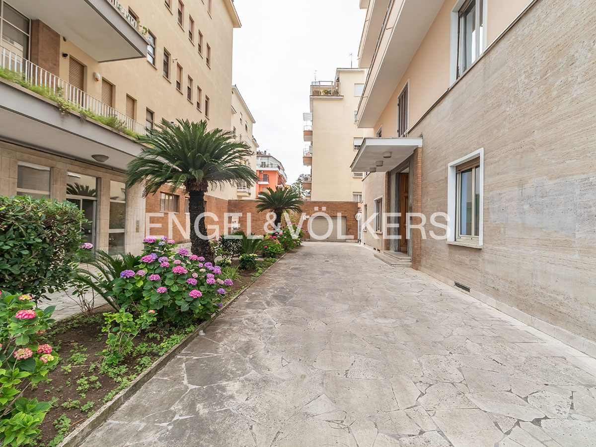 Rare opportunity in Piazza delle Muse