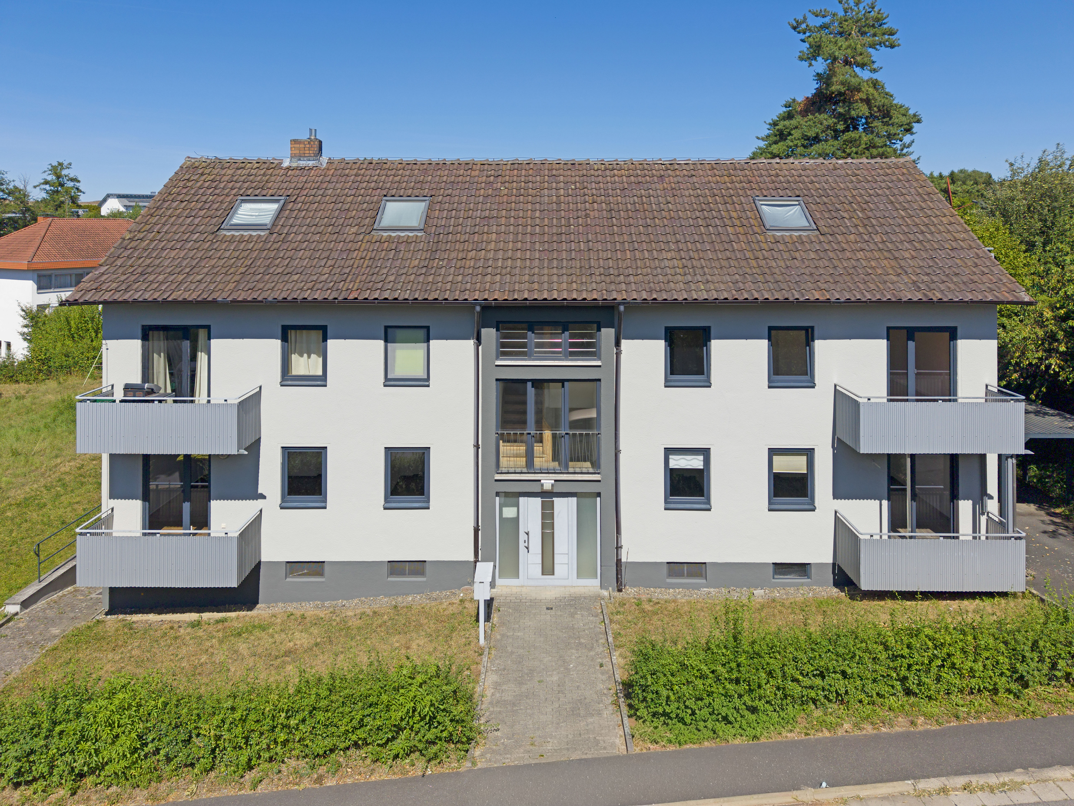 3-Zimmer-Wohnung mit Balkon und Garagenstellplatz
