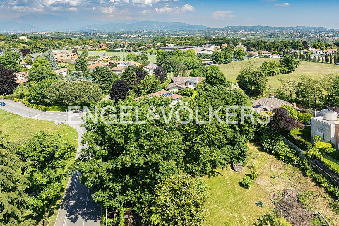 Terreno edificabile ad Inverigo