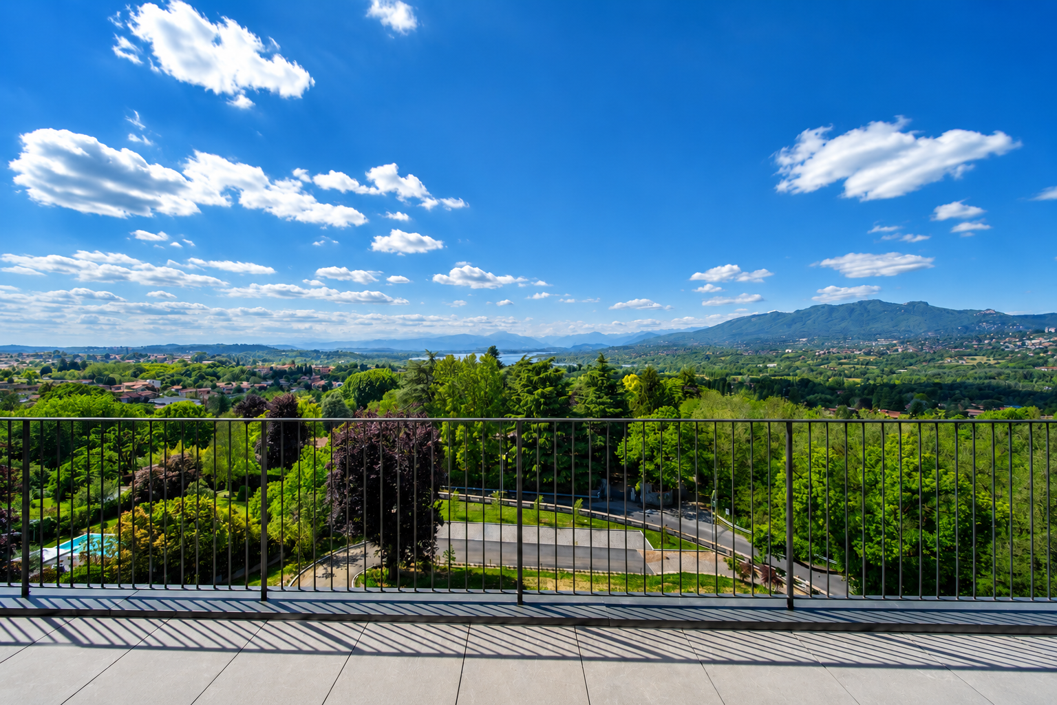 Modernes Design und exklusiver Seeblick