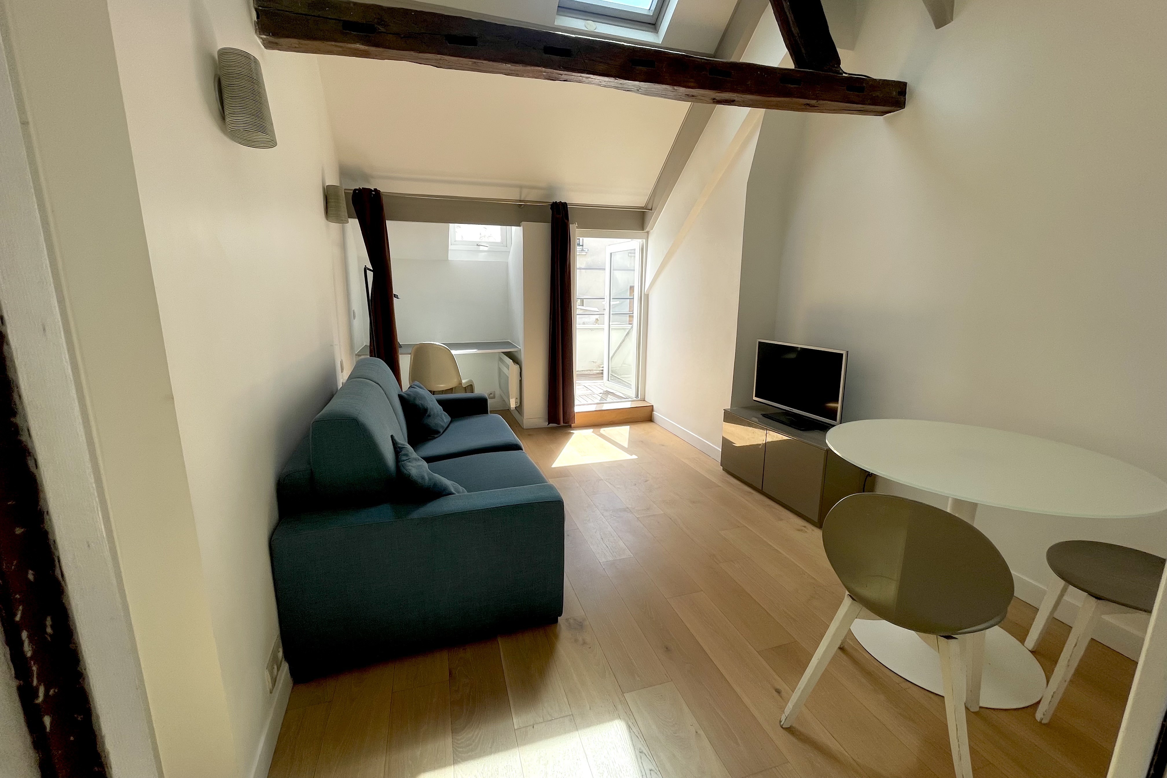 Furnished studio - Le Marais