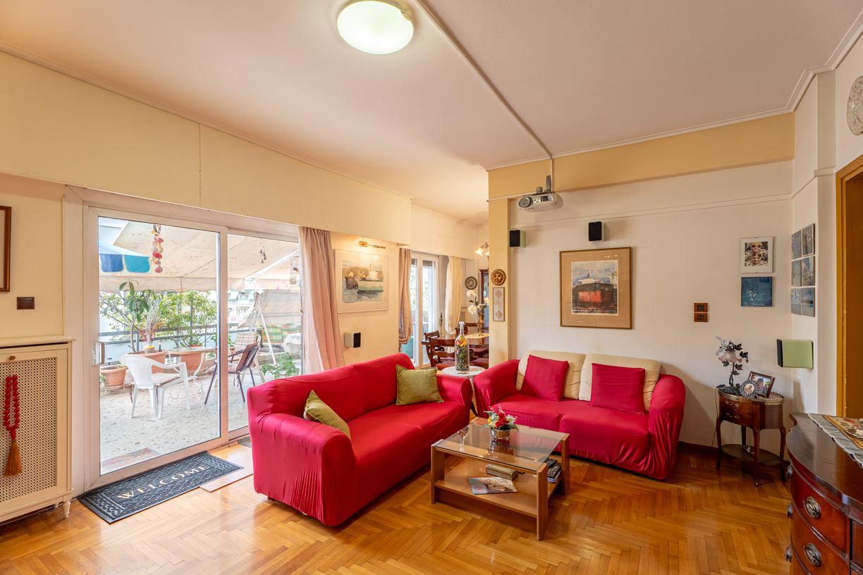 Exceptional 95sq.m. whole-floor apartment in Pagrati near Profitis Ilias