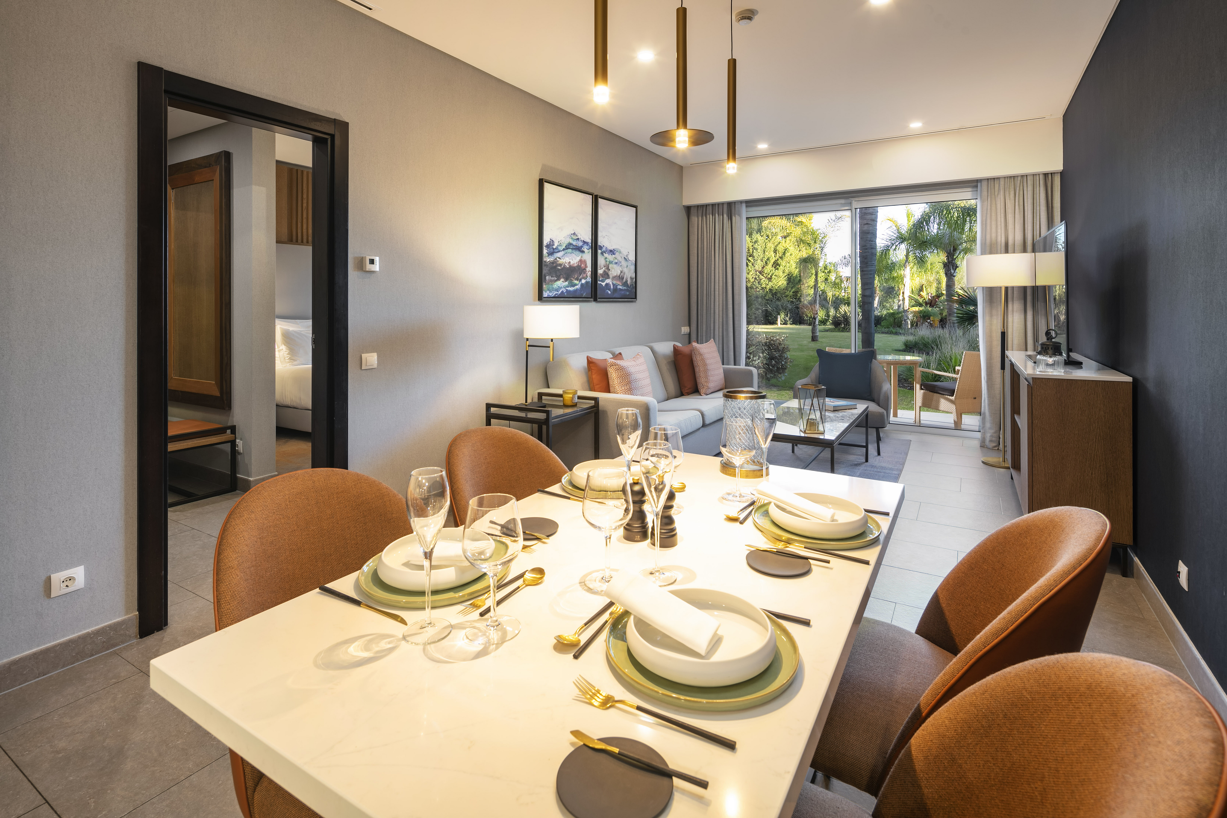 One-Bedroom Apartment in a 5-Star Hotel in Quinta do Lago – Income Investment