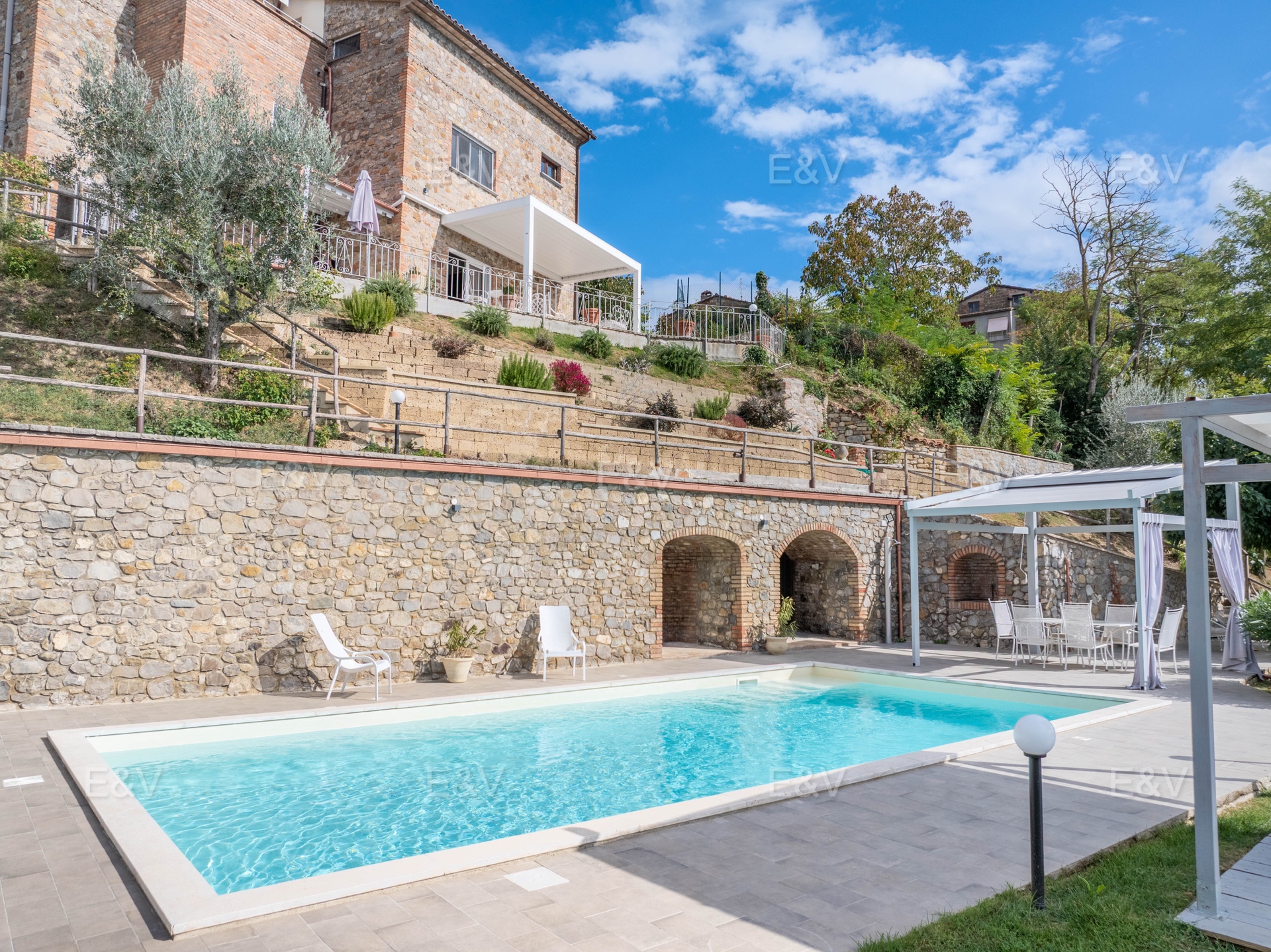 Elegant farmhouse with pool near the town centre