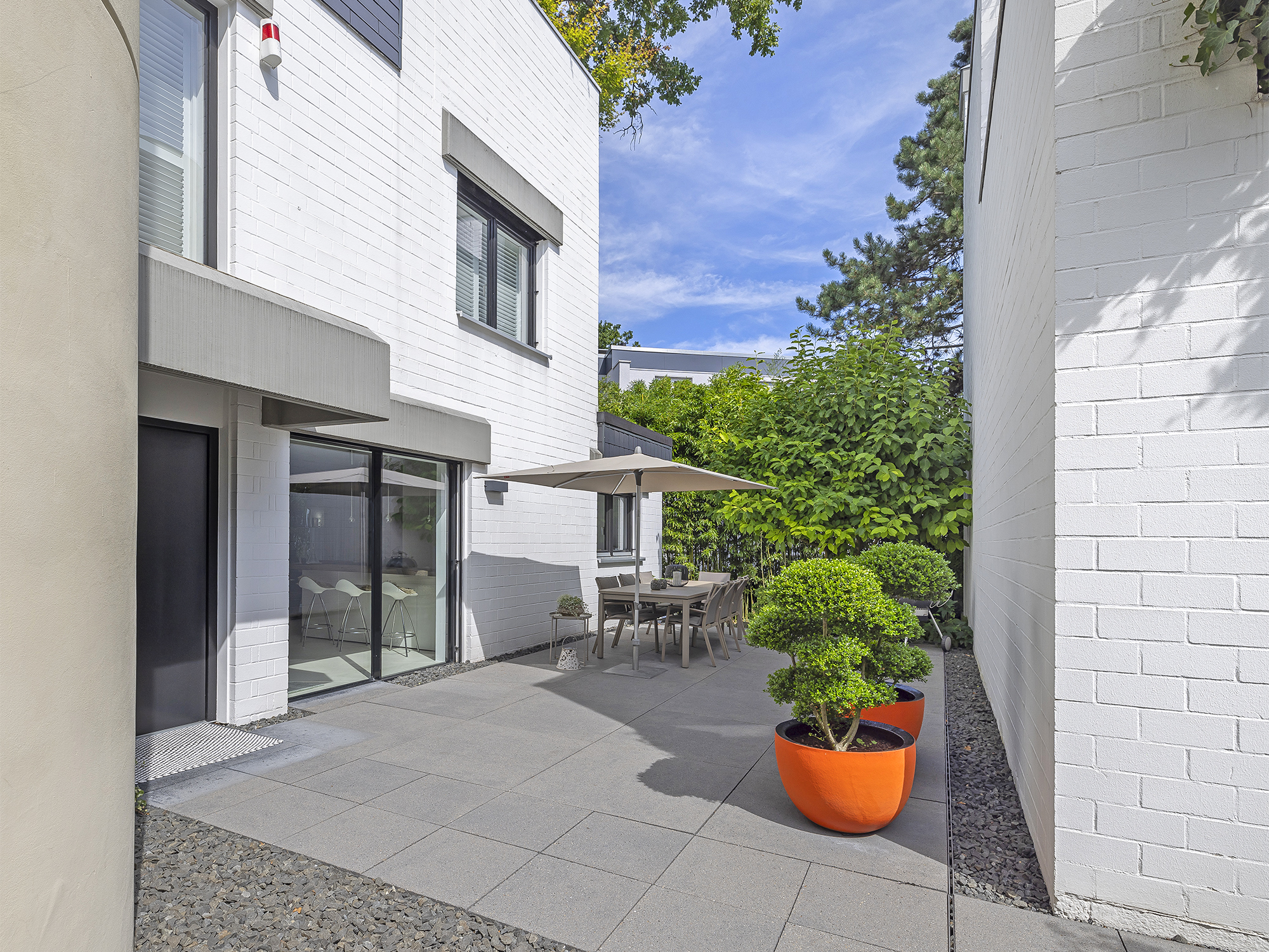 Architektonisches Unikat im Prinzengarten: Moderne Stadtvilla nahe Schlosspark - außergewöhnlich & bezugsbereit