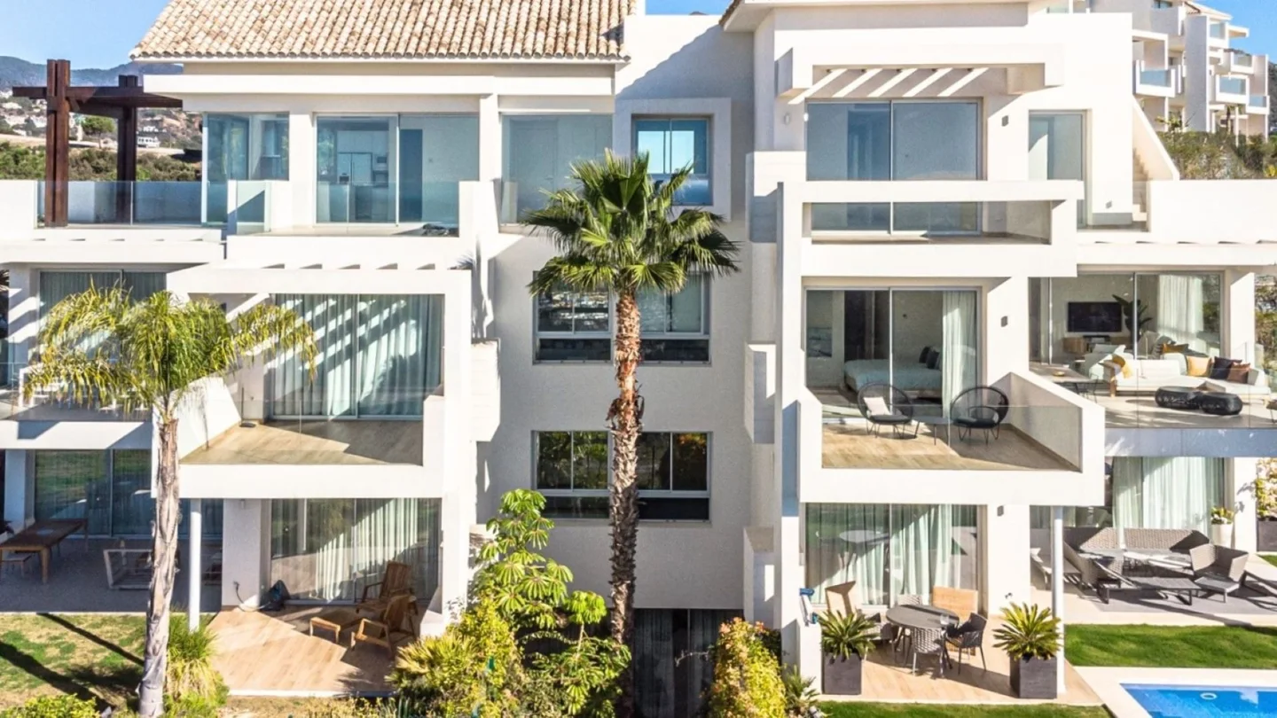 Marbella Club Golf Resort: Ground floor apartment with views