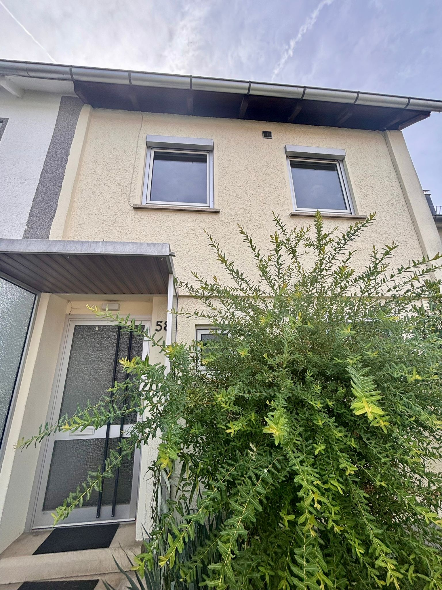 Traumlage für die Familie: Charmantes Reihenmittelhaus nahe der FES Reutlingen