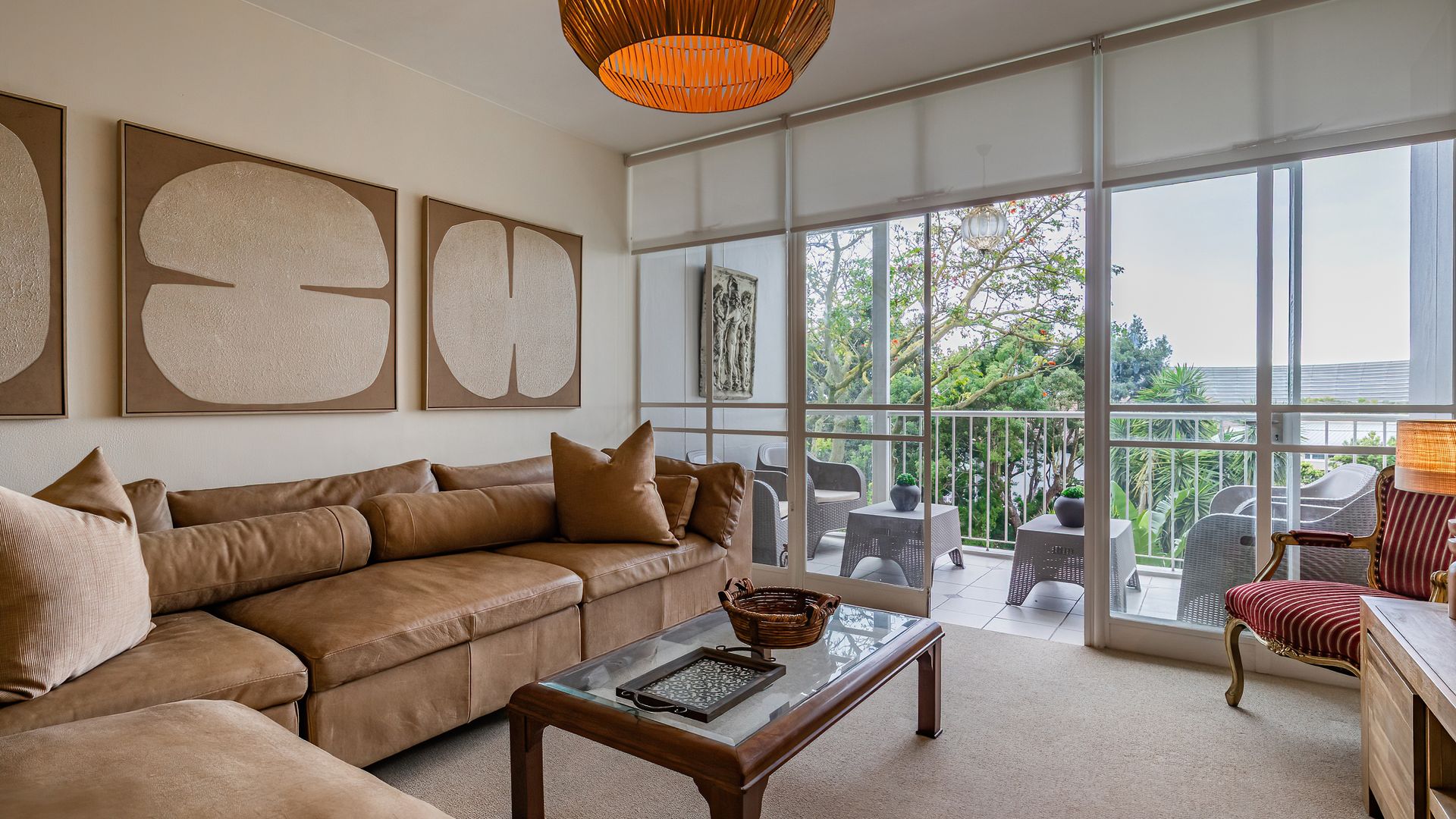 Convenient Green Point Living