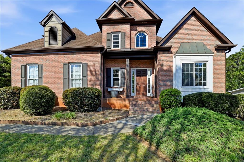 Wonderful Brick Home with Saltwater Pool - Cumming, GA, USA