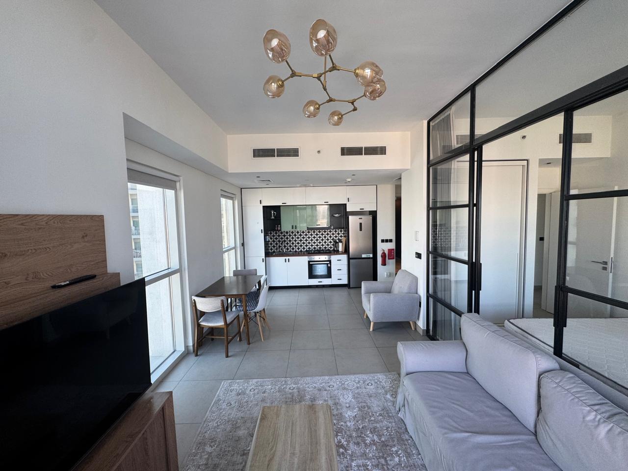 High Floor Corner Unit | Fully Furnished | Vacant Now