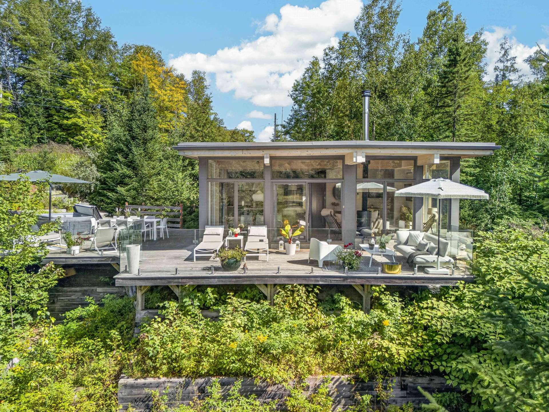 WATERFRONT PROPERTY - Just 15 minutes from Mont-Tremblant