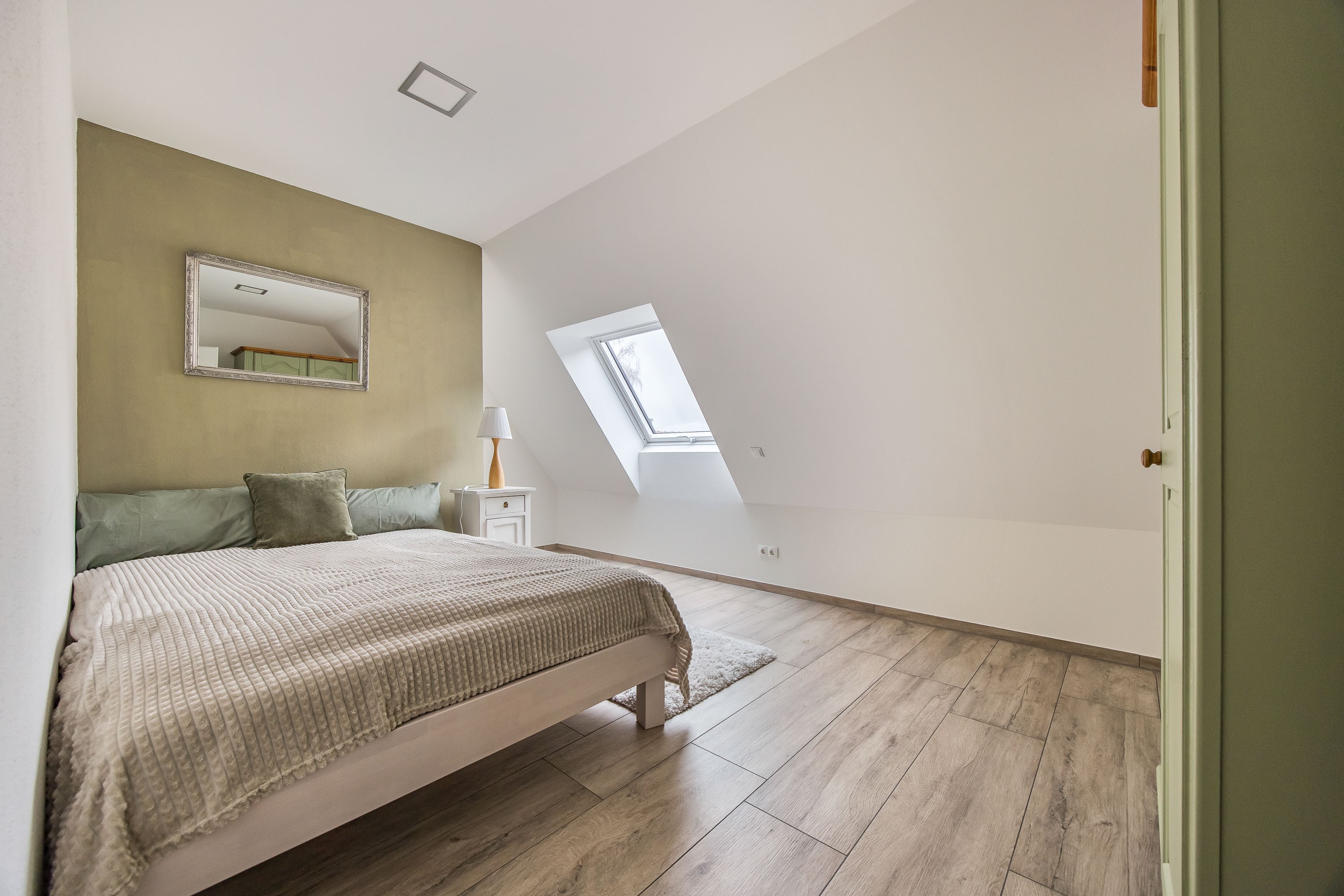 Exklusive Maisonette-Wohnung mit Dachterrasse im fränkischen Seenland