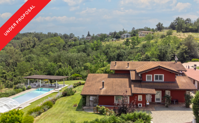 Exclusive estate with guesthouse and panoramic view